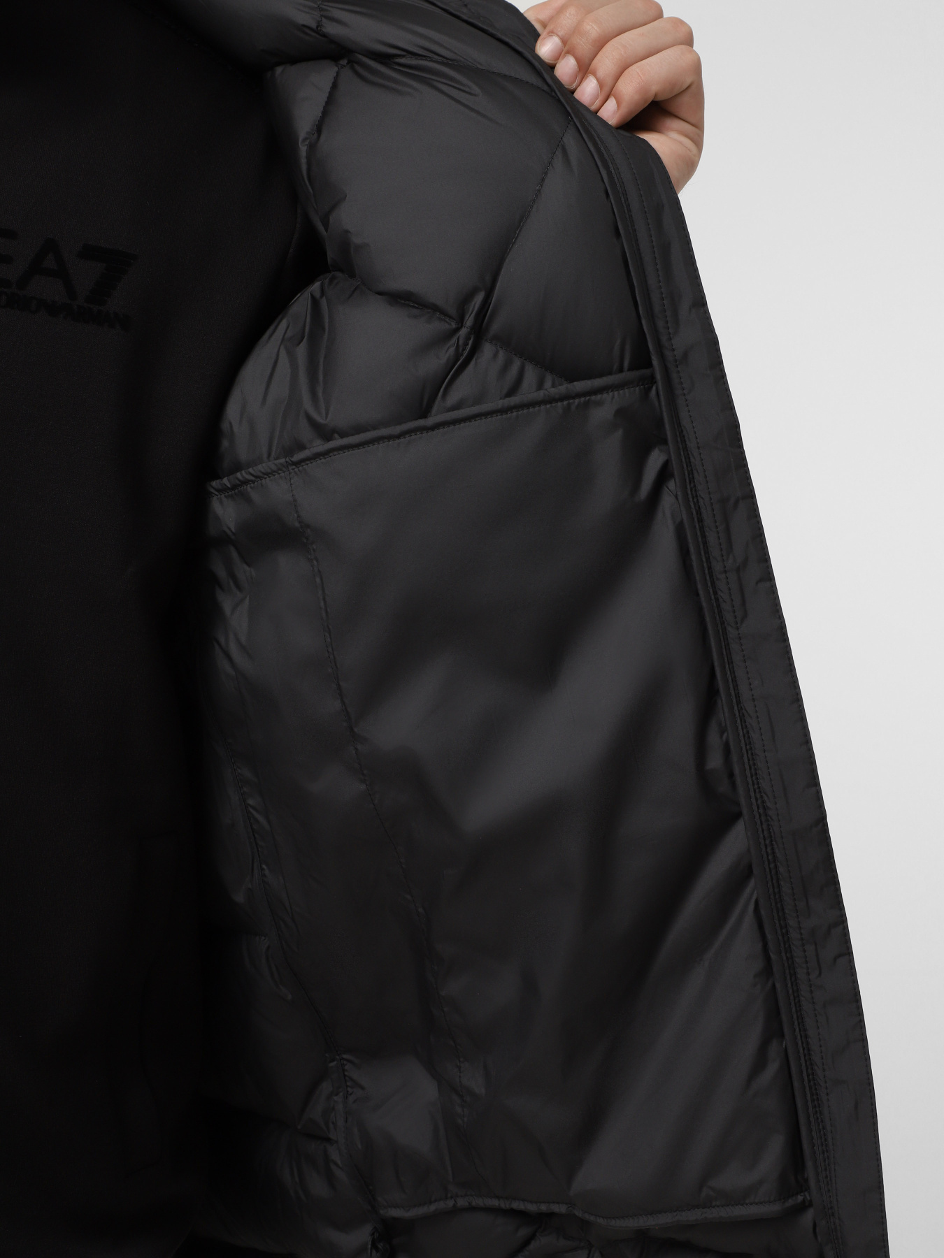 Жилет EA7 модель 7M001002-AF15923-UC001 Фото