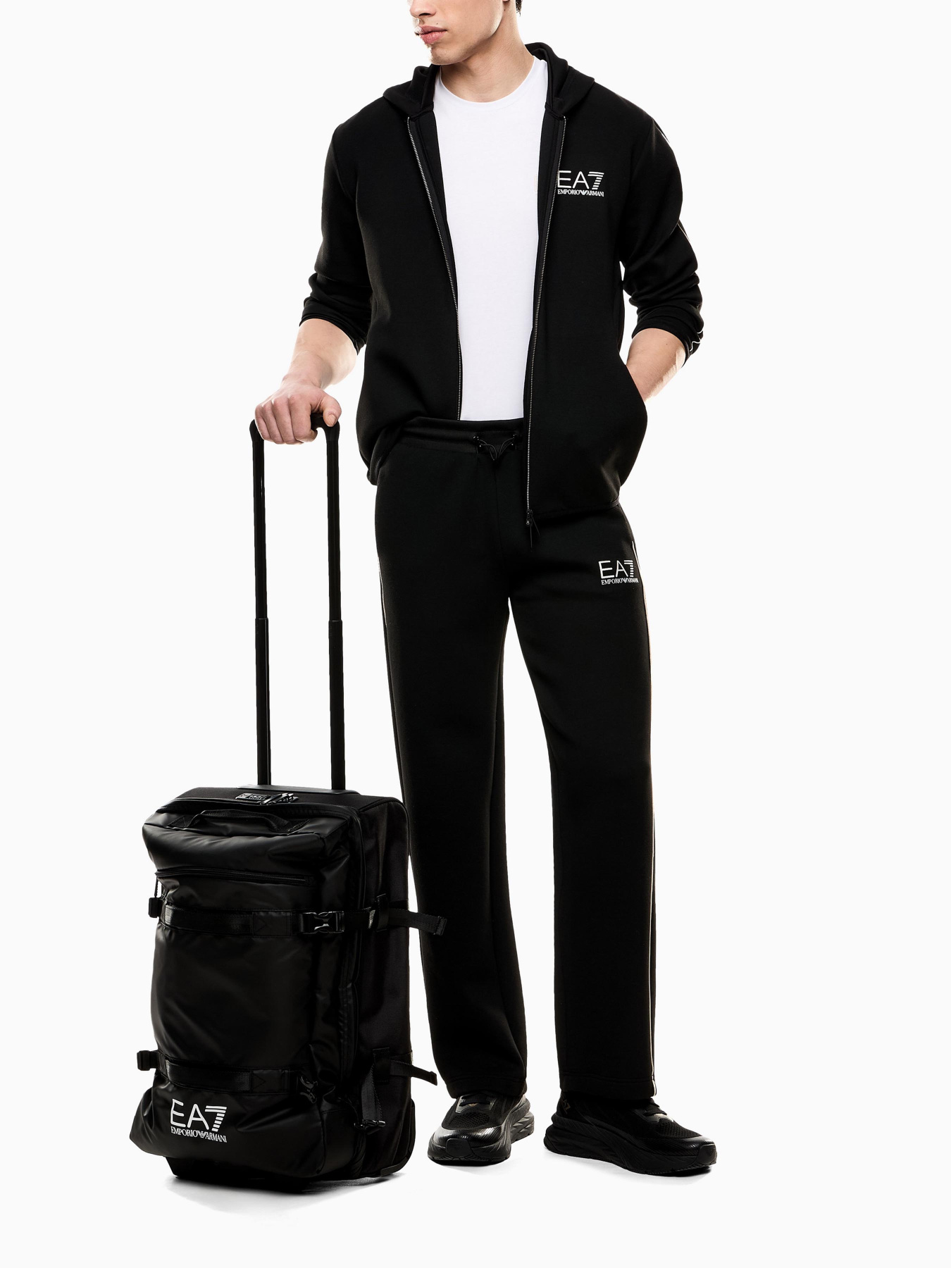 Футболка EA7 модель 7M000666-AF13739-U0002 Фото