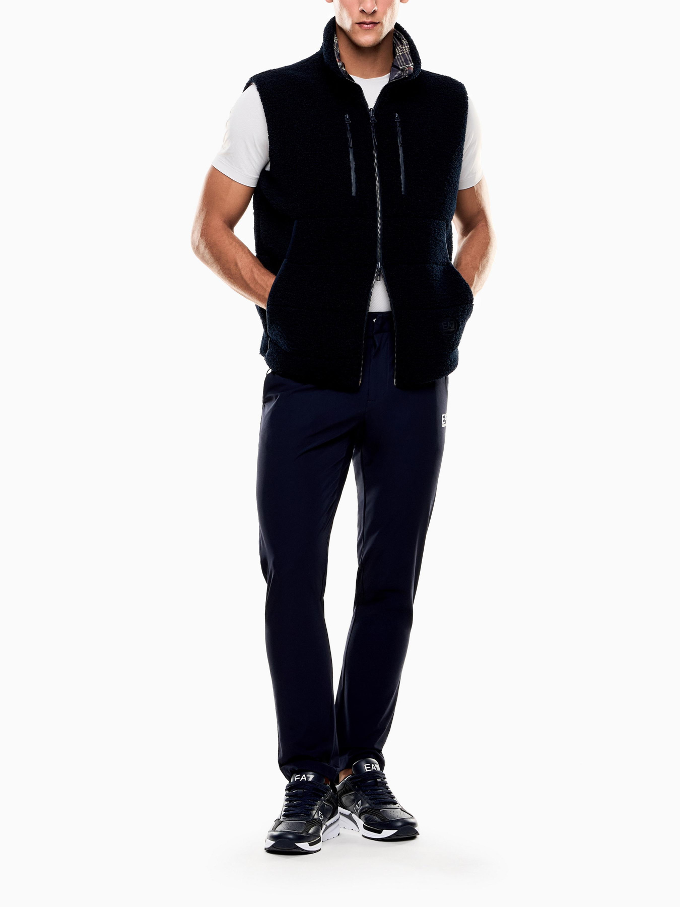 Жилет EA7 модель 7M000931-AF17399-MB356 Фото