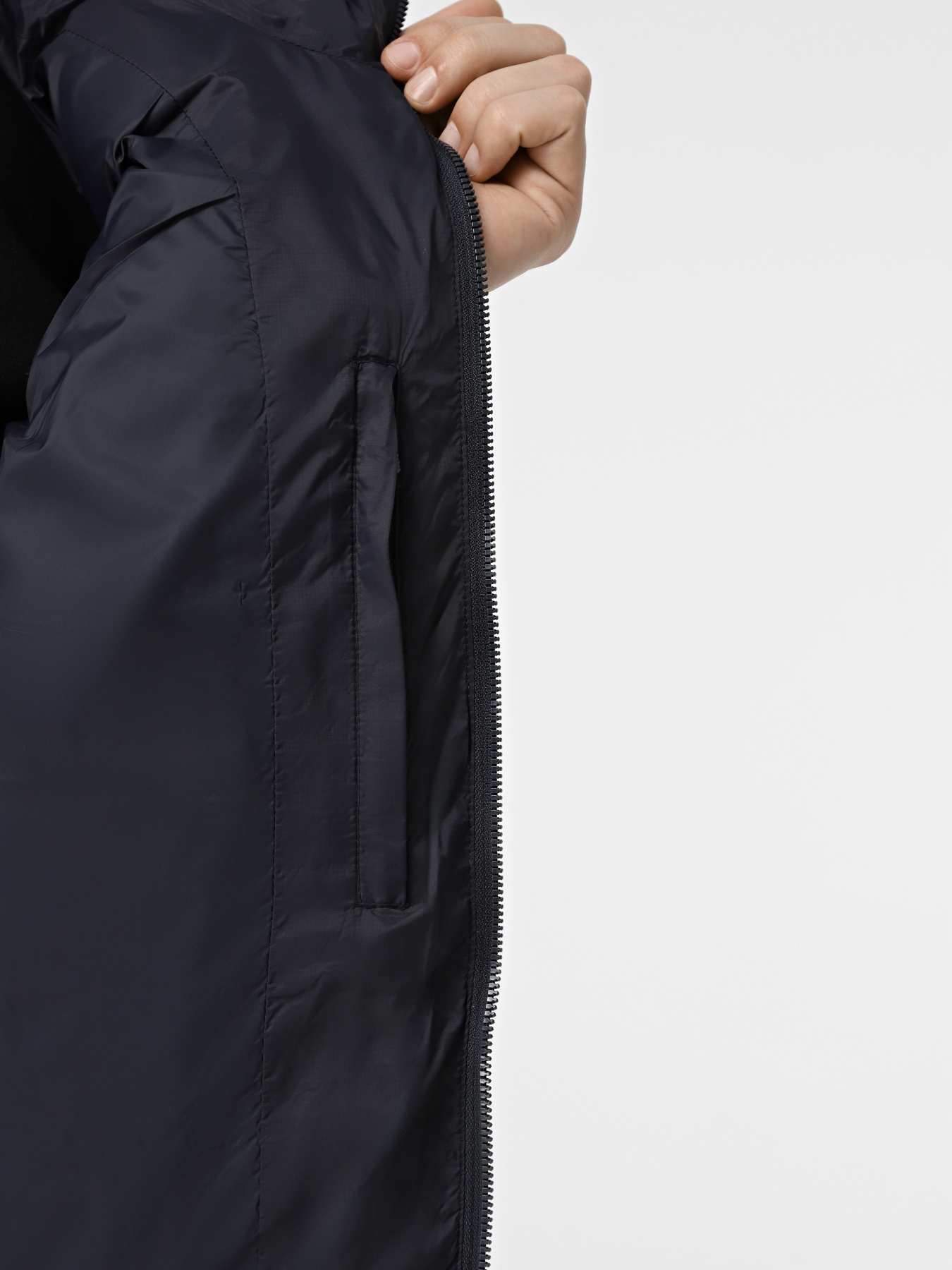 Жилет EA7 модель 7M000693-AF15956-UB102 Фото