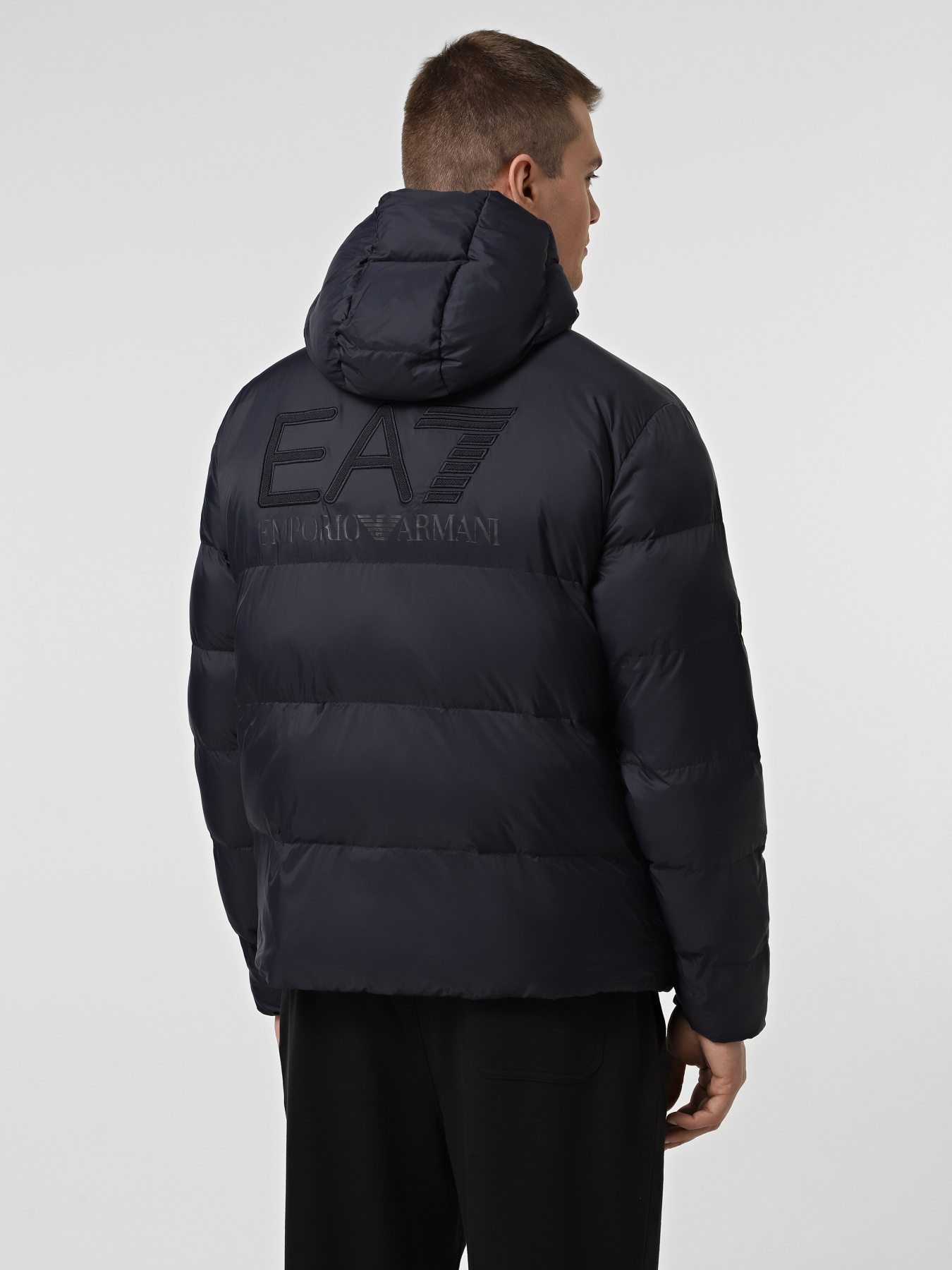 Зимняя куртка EA7 модель 7M000694-AF15956-UB102 Фото