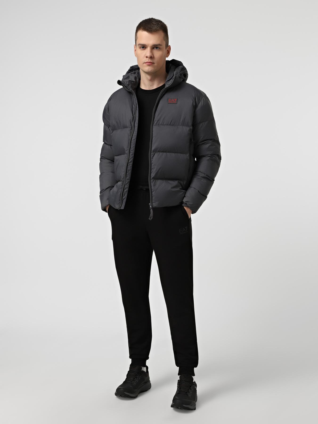 Зимняя куртка EA7 модель 7M000694-AF15956-U8117 Фото