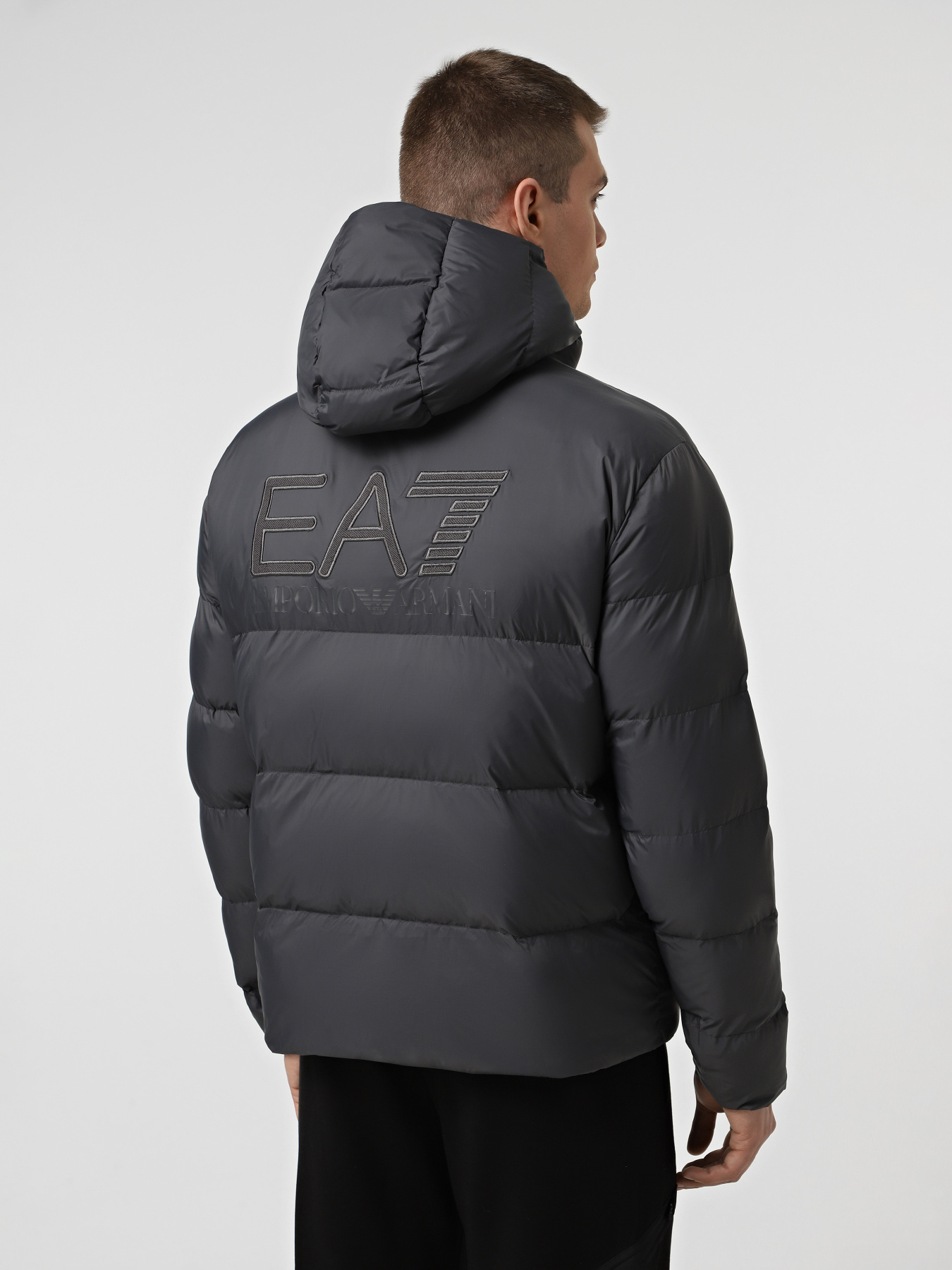 Зимняя куртка EA7 модель 7M000694-AF15956-U8117 Фото