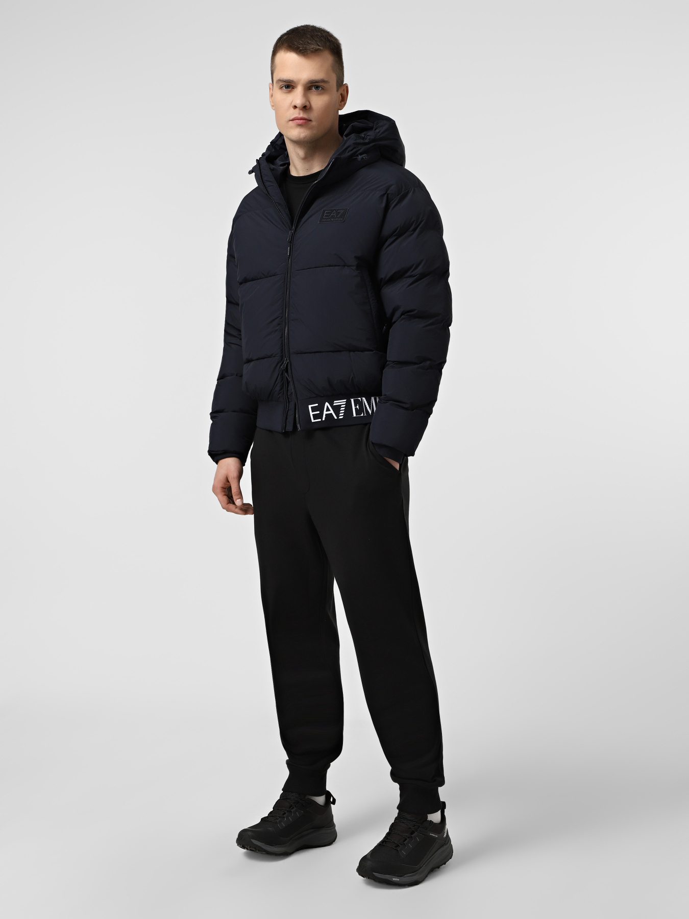 Зимняя куртка EA7 модель 7M000710-AF15951-UB102 Фото