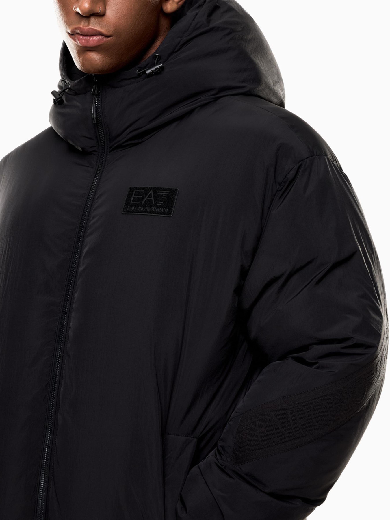 Зимняя куртка EA7 модель 7M000699-AF15951-UC001 Фото