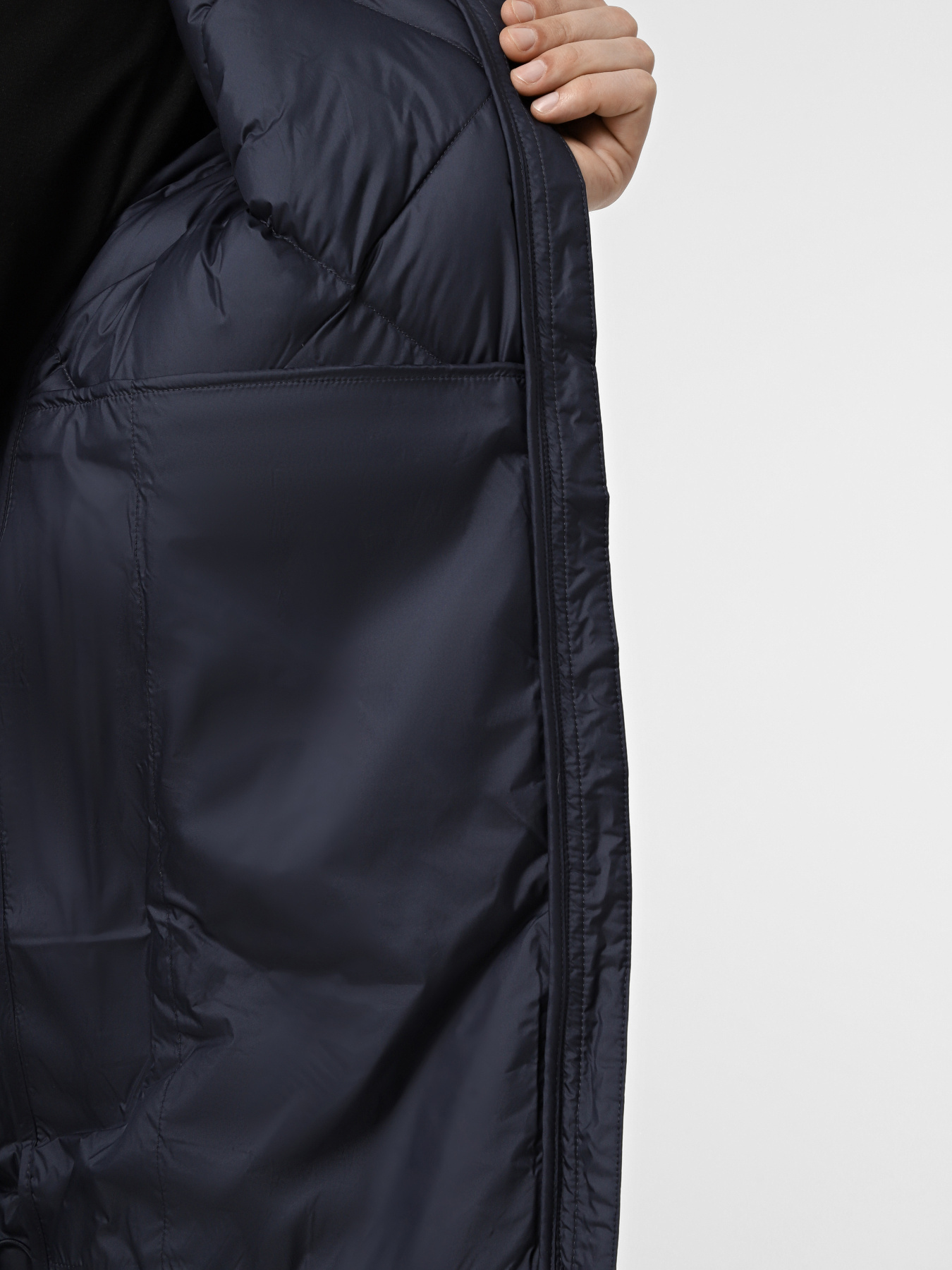 Зимняя куртка EA7 модель 7M001001-AF15923-UB102 Фото