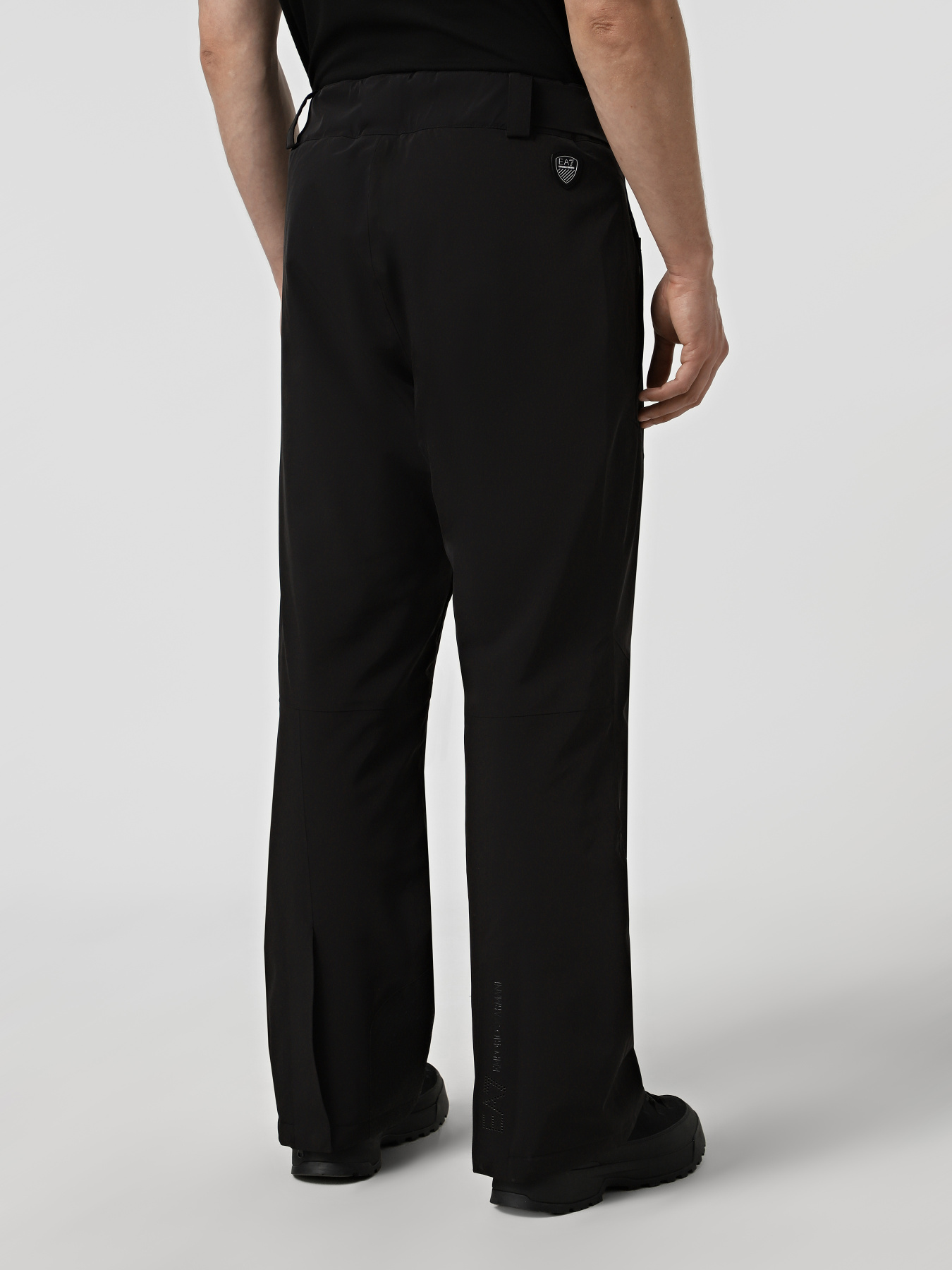 Аутдор и горнолыжные штаны EA7 модель 7M000455-AF13887-UC001 Аутдор и горнолыжные штаны EA7 модель 7M000455-AF13887-UC001 Фото