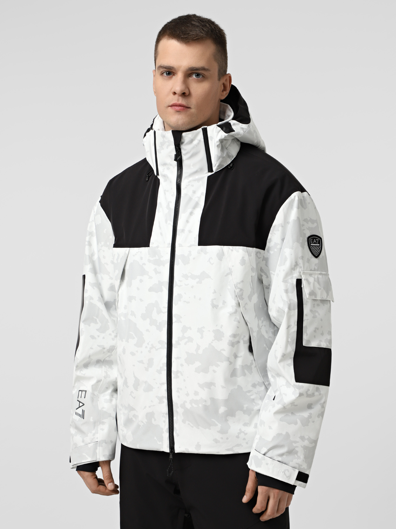 Аутдор и горнолыжная куртка EA7 модель 7M000451-AF15918-F0009 Фото