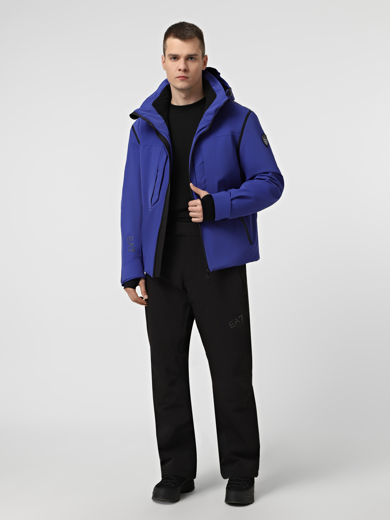Аутдор та гірськолижна куртка EA7 модель 7M000450-AF13887-UA031 Фото