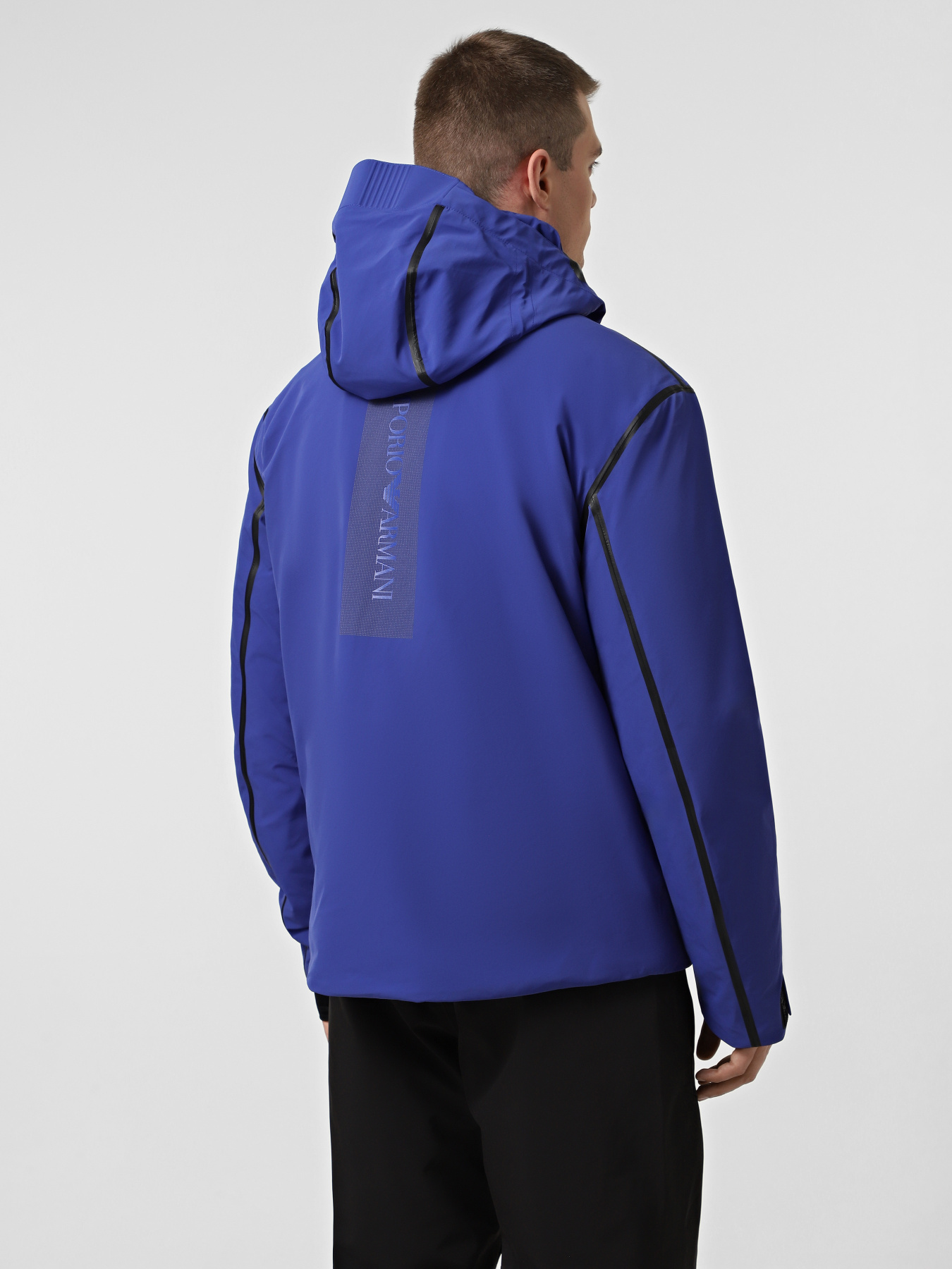 Аутдор та гірськолижна куртка EA7 модель 7M000450-AF13887-UA031 Фото