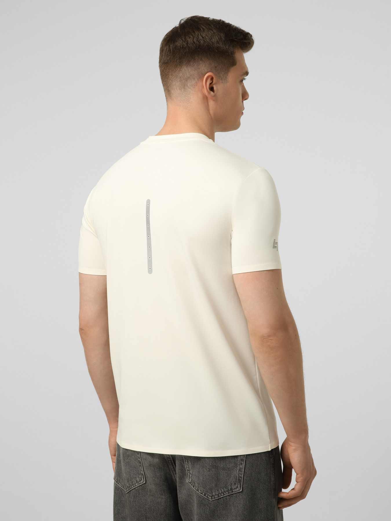 EA7 7M001370-AF17770-U0004 модель 7M001370-AF17770-U0004 Фото