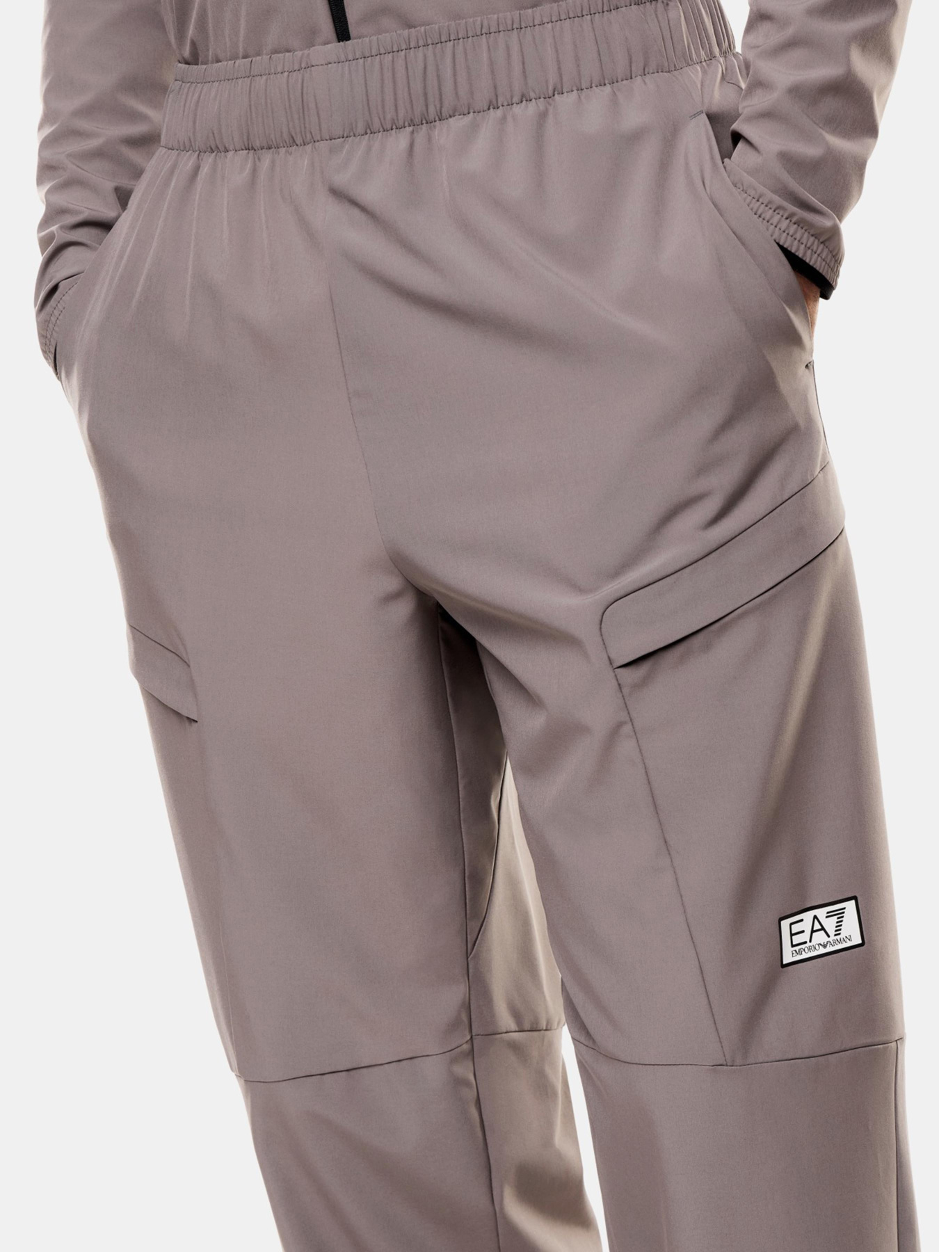 Штаны спортивные EA7 модель 7M001379-AF13392-U8086 Штаны спортивные EA7 модель 7M001379-AF13392-U8086 Фото