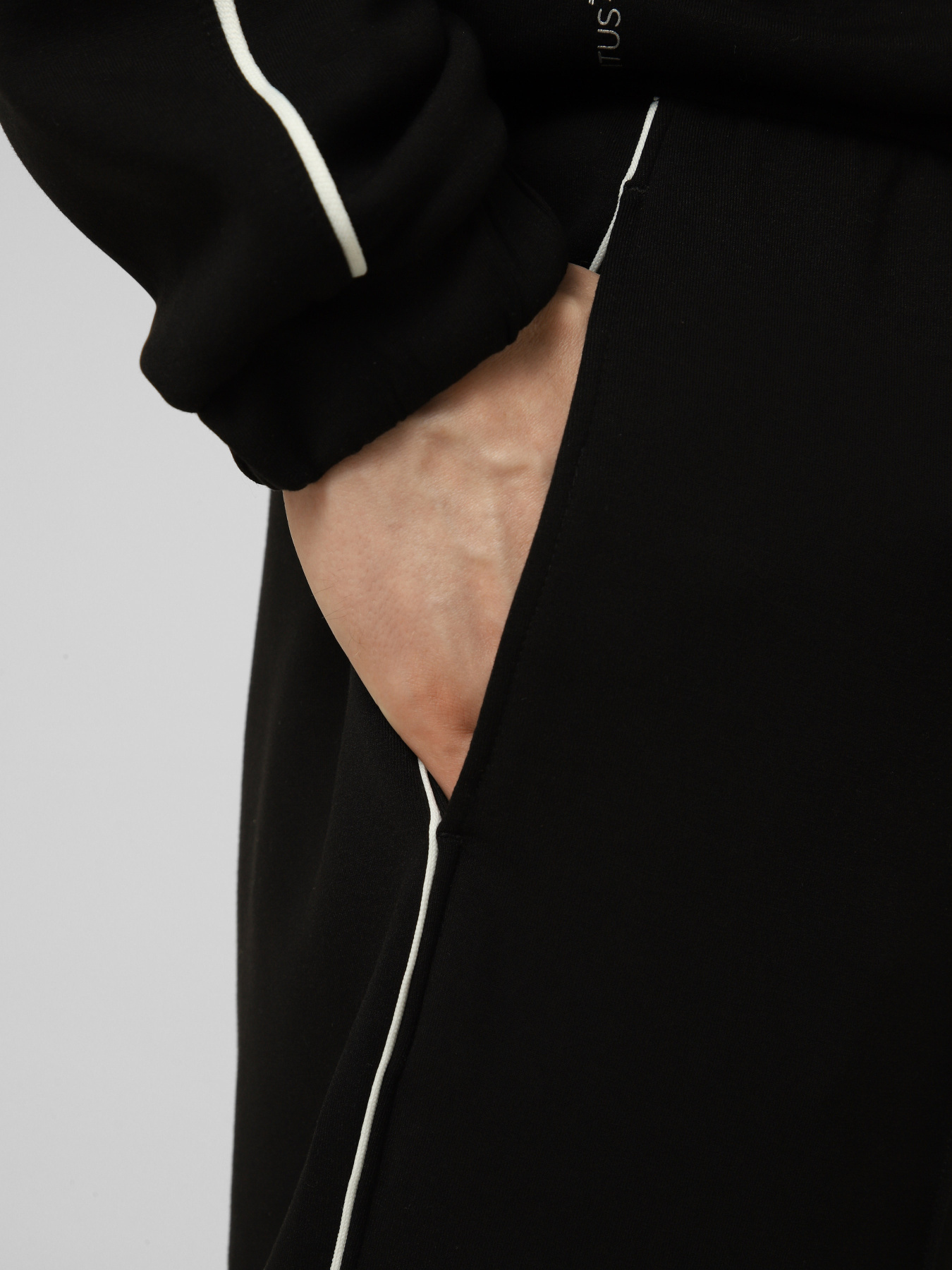 Спортивный костюм EA7 модель 7M001526-AF21491-UC001 Фото