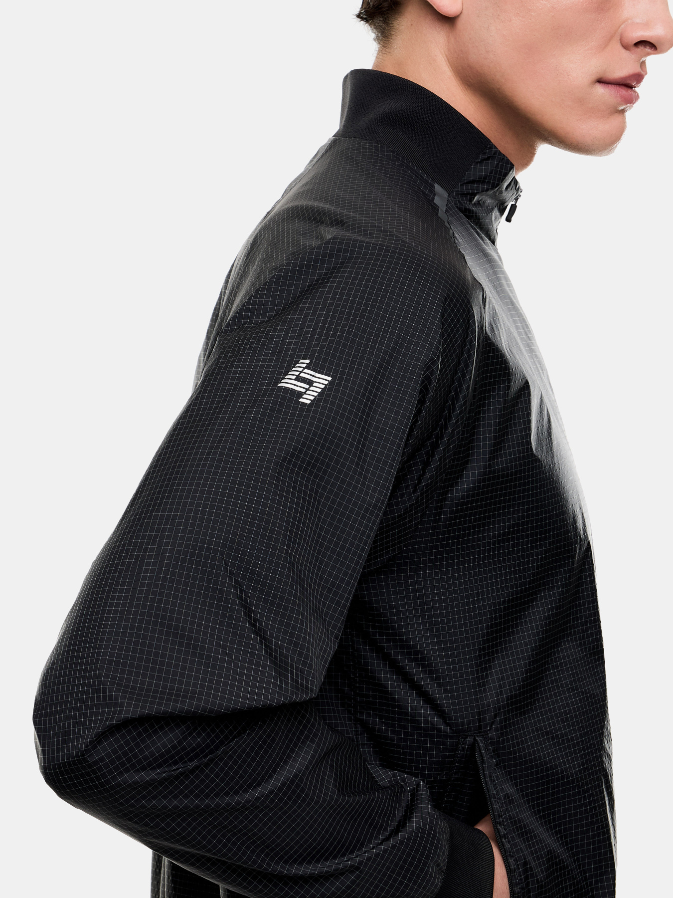 EA7 7M001382-AF21521-UC001 модель 7M001382-AF21521-UC001 EA7 7M001382-AF21521-UC001 модель 7M001382-AF21521-UC001 Фото