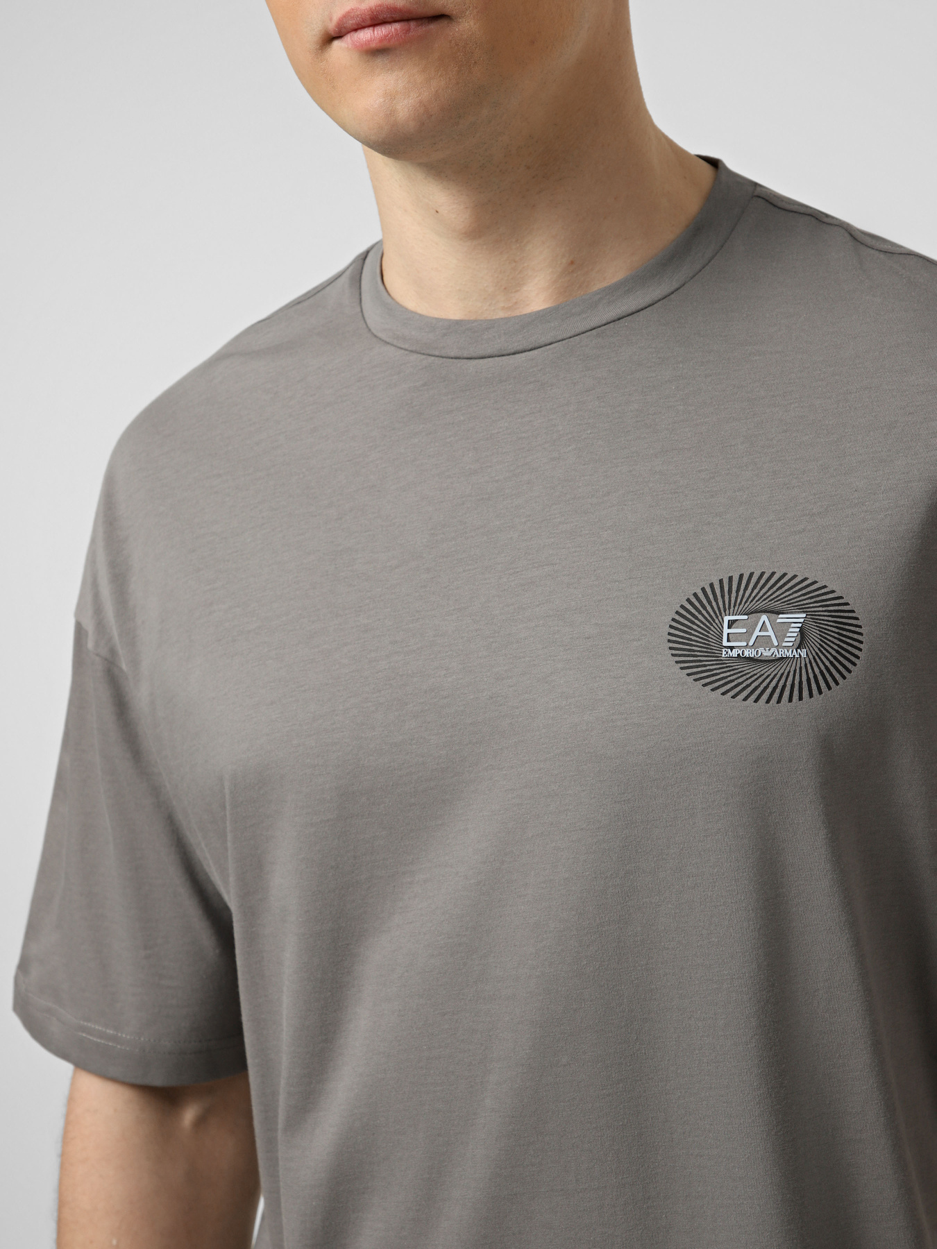 Футболки і поло EA7 модель 7M001419-AF22264-U8086 Фото