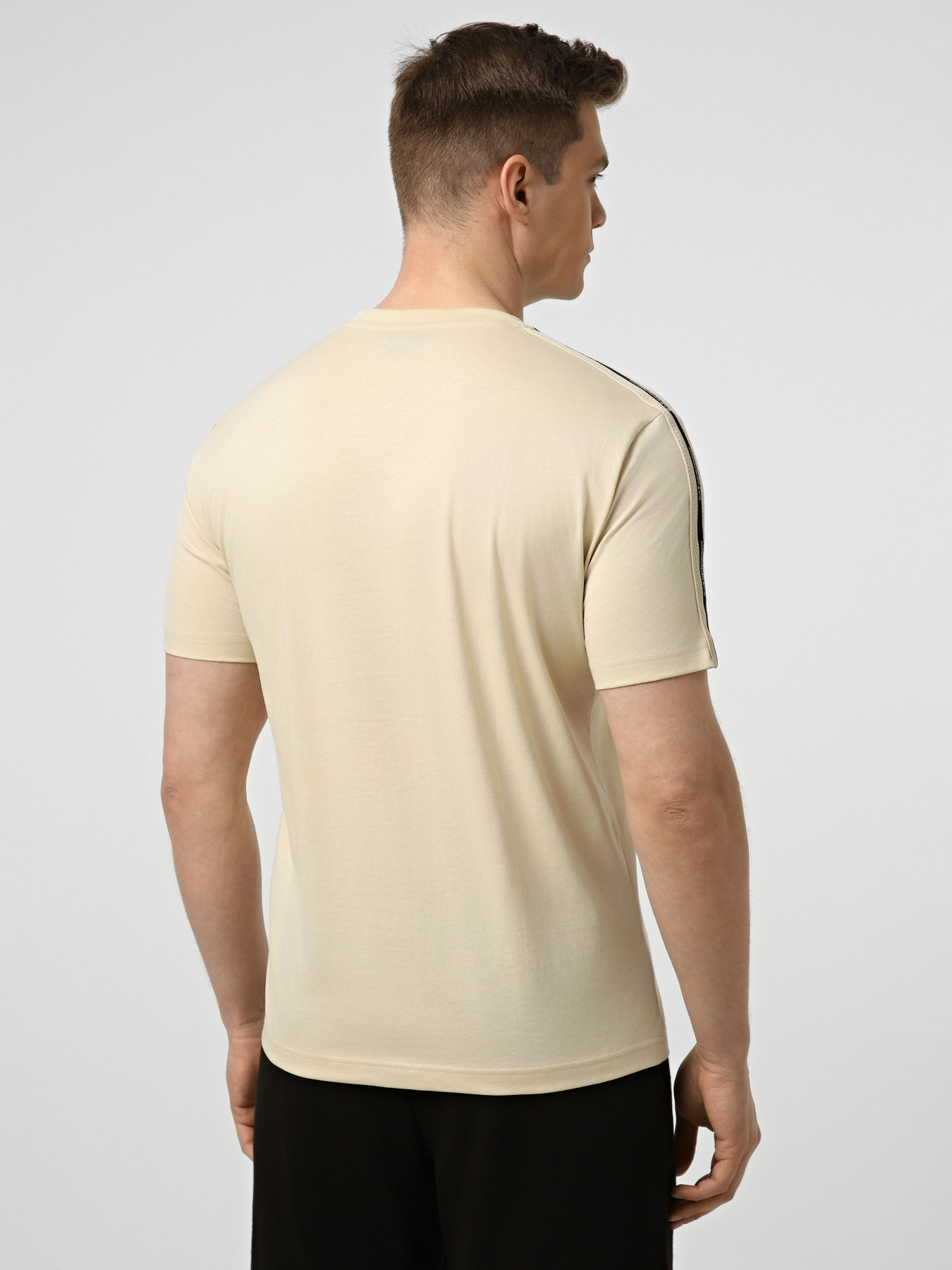 Футболки и поло EA7 модель 7M001476-AF10375-U1088 Фото