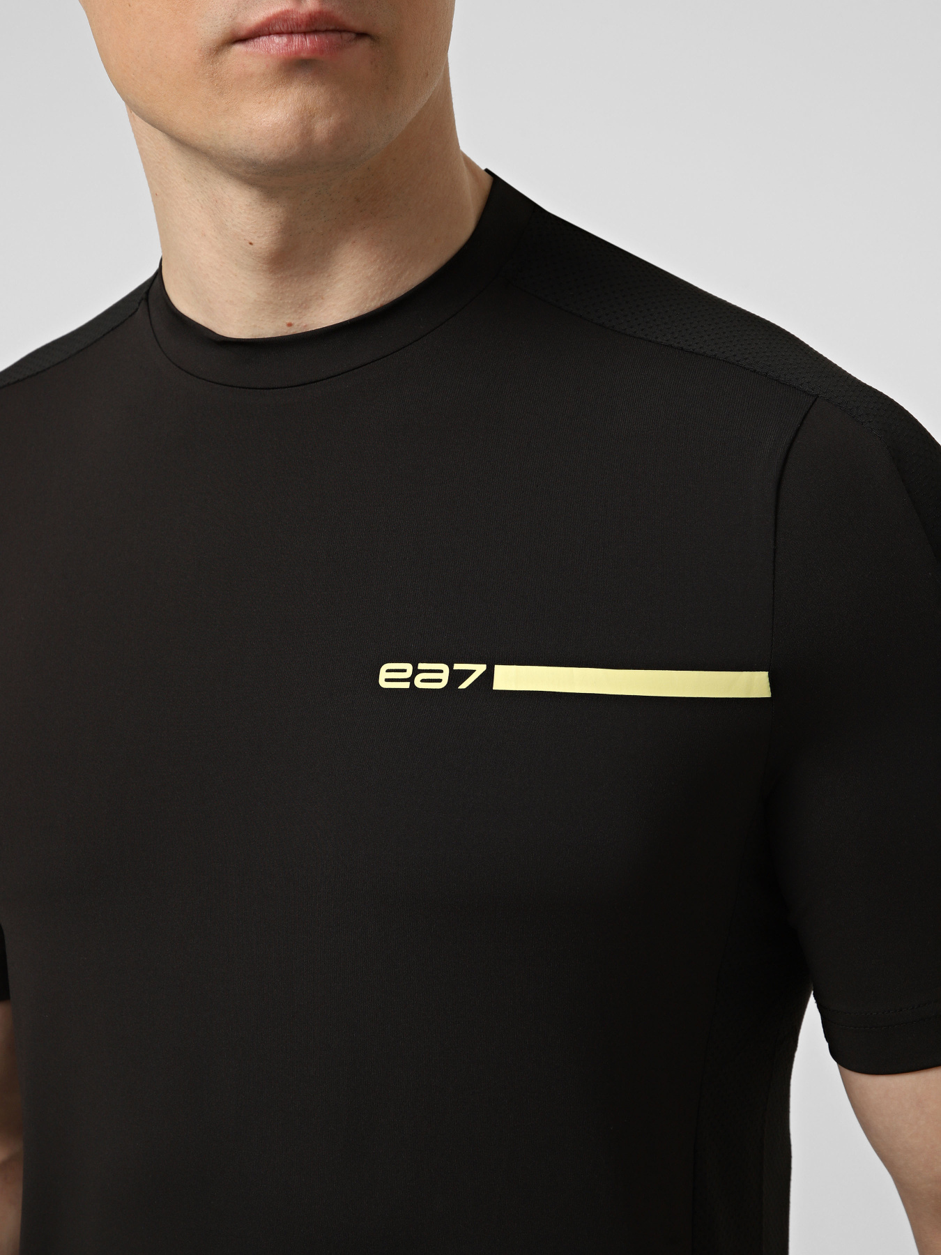 Футболки і поло EA7 модель 7M001503-AF18476-UC001 Фото