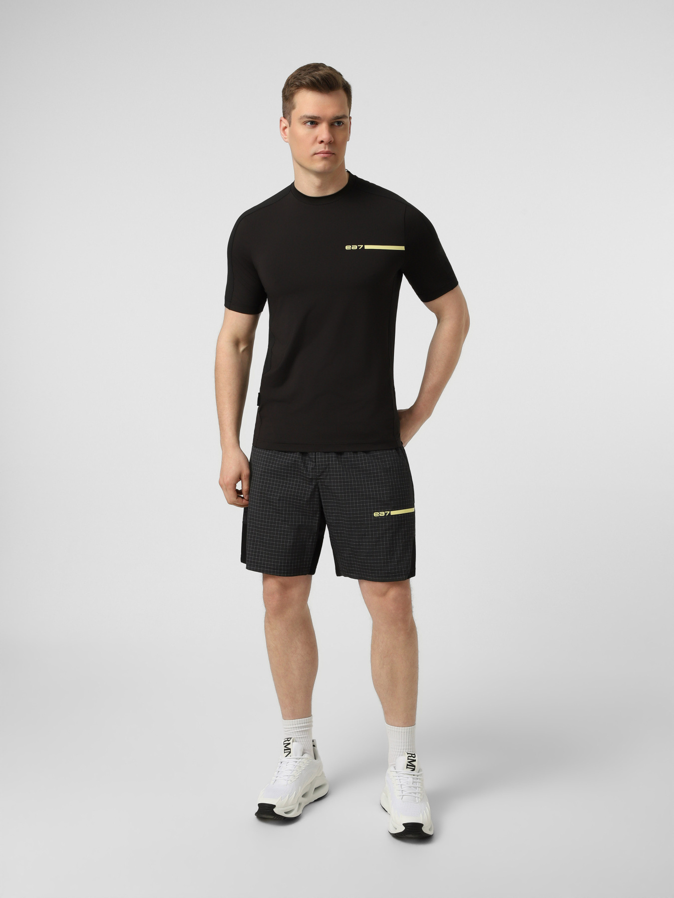 Шорти EA7 модель 7M001506-AF22110-UC001 Фото