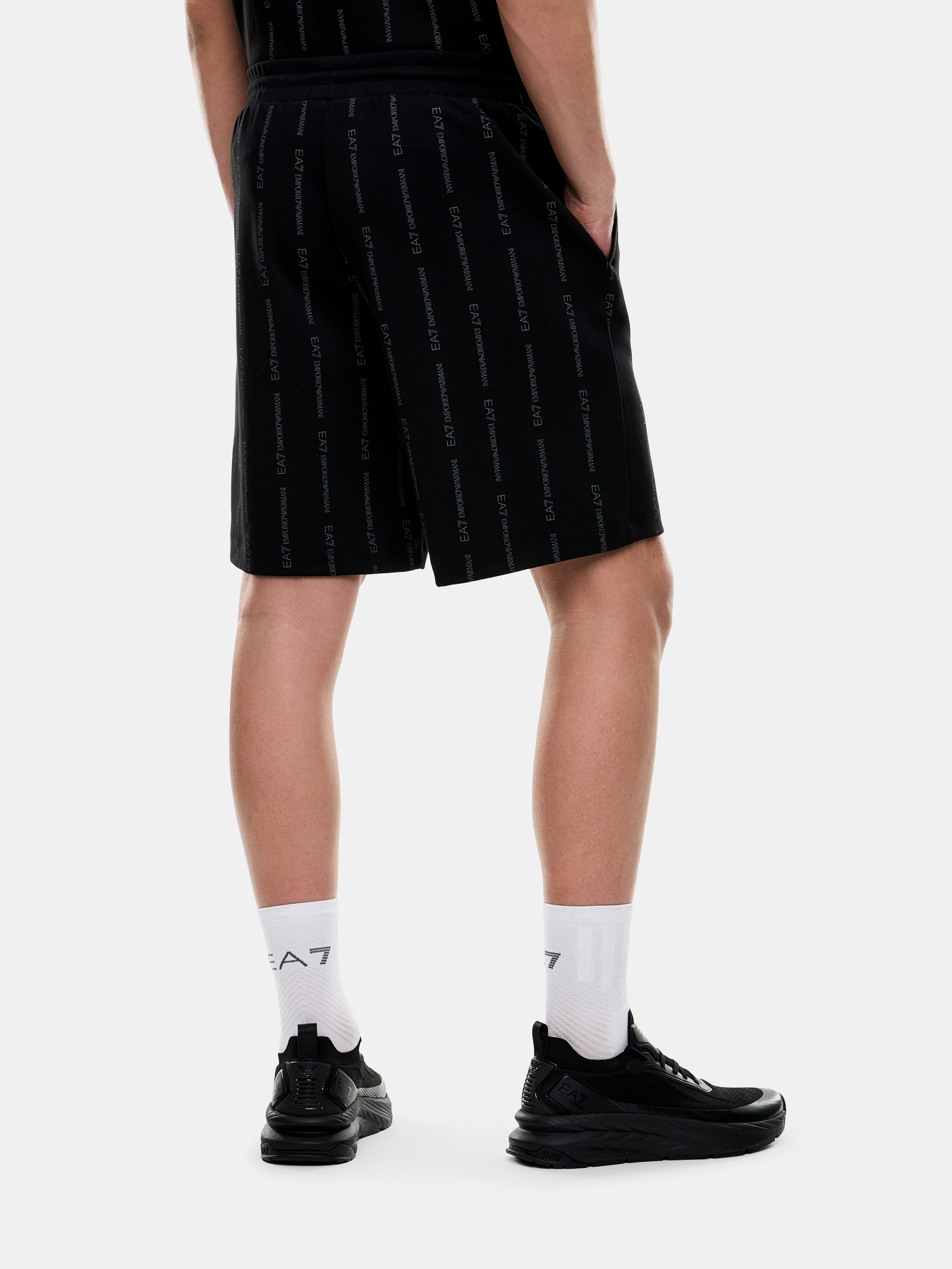 Шорти EA7 модель 7M001393-AF12660-FC039 Фото