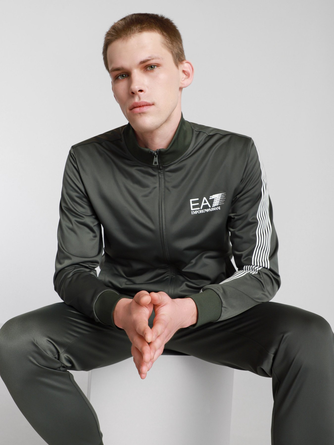 Спортивний костюм EA7 модель 3KPV60-PJ08Z-1862 Фото