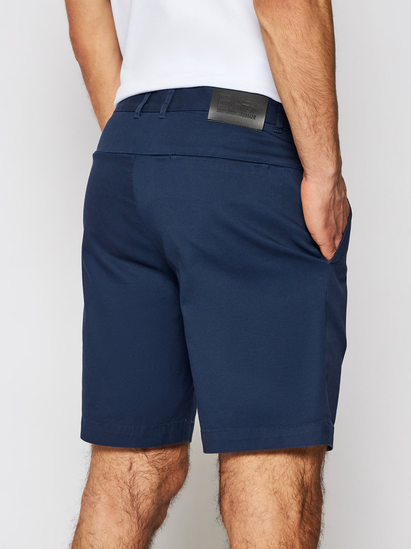 Повседневные шорты EA7 модель 3KPS01-PNQ1Z-1554 Фото