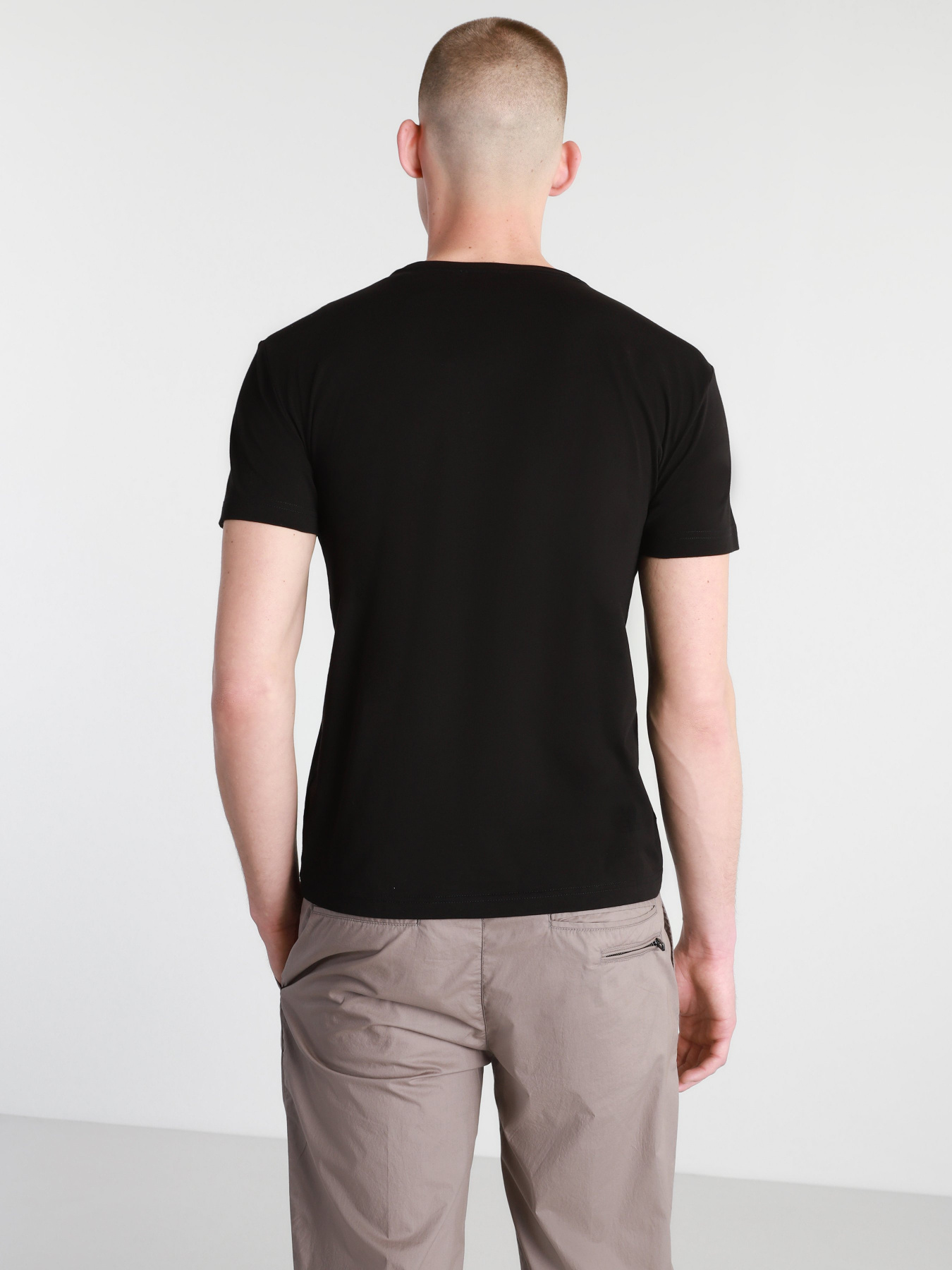 Футболки і поло EA7 модель 3KPT85-PJM9Z-1200 Фото