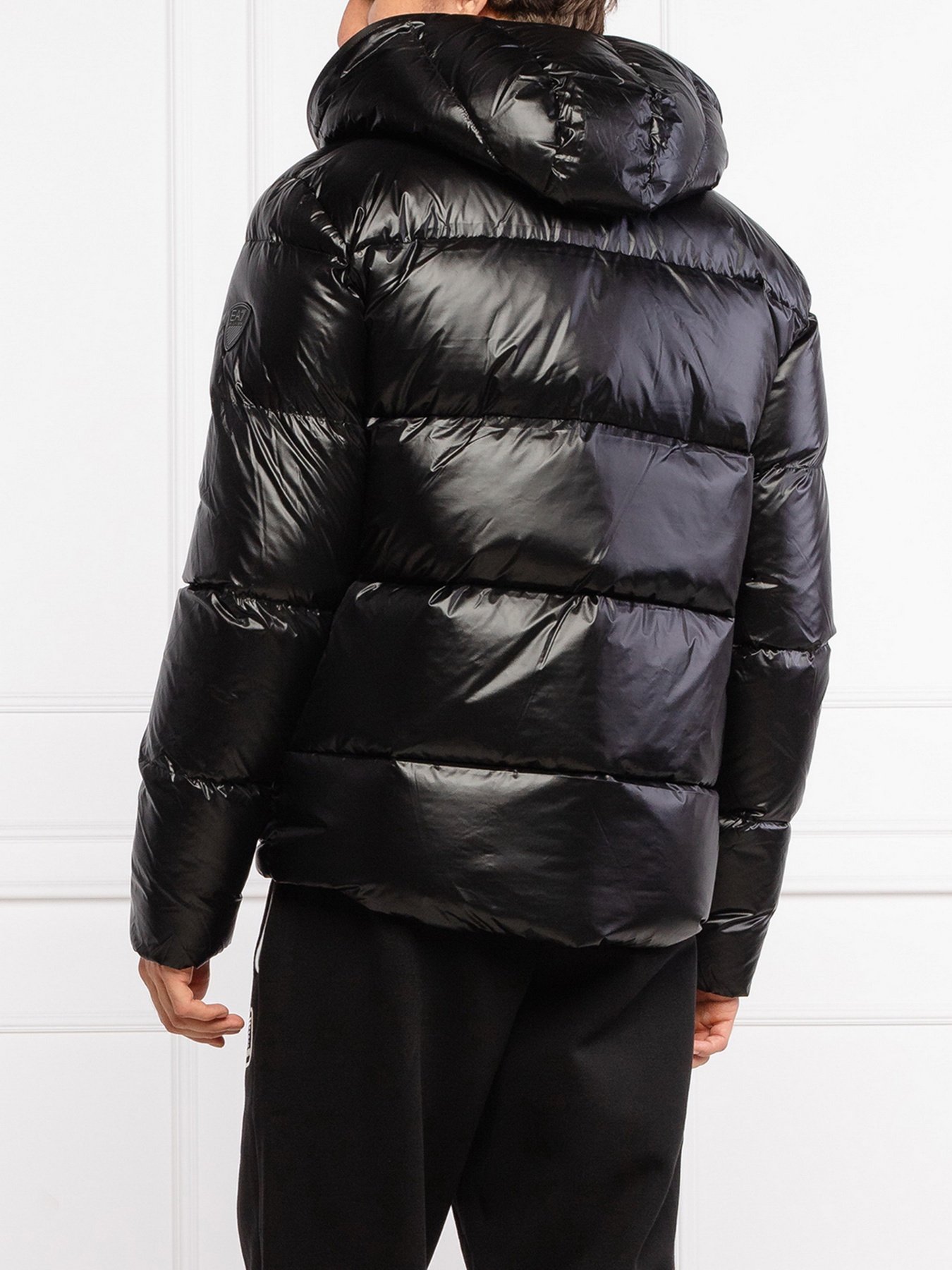 Пуховик EA7 модель 6KPB15-PN2MZ-1200 Пуховик EA7 модель 6KPB15-PN2MZ-1200 Фото