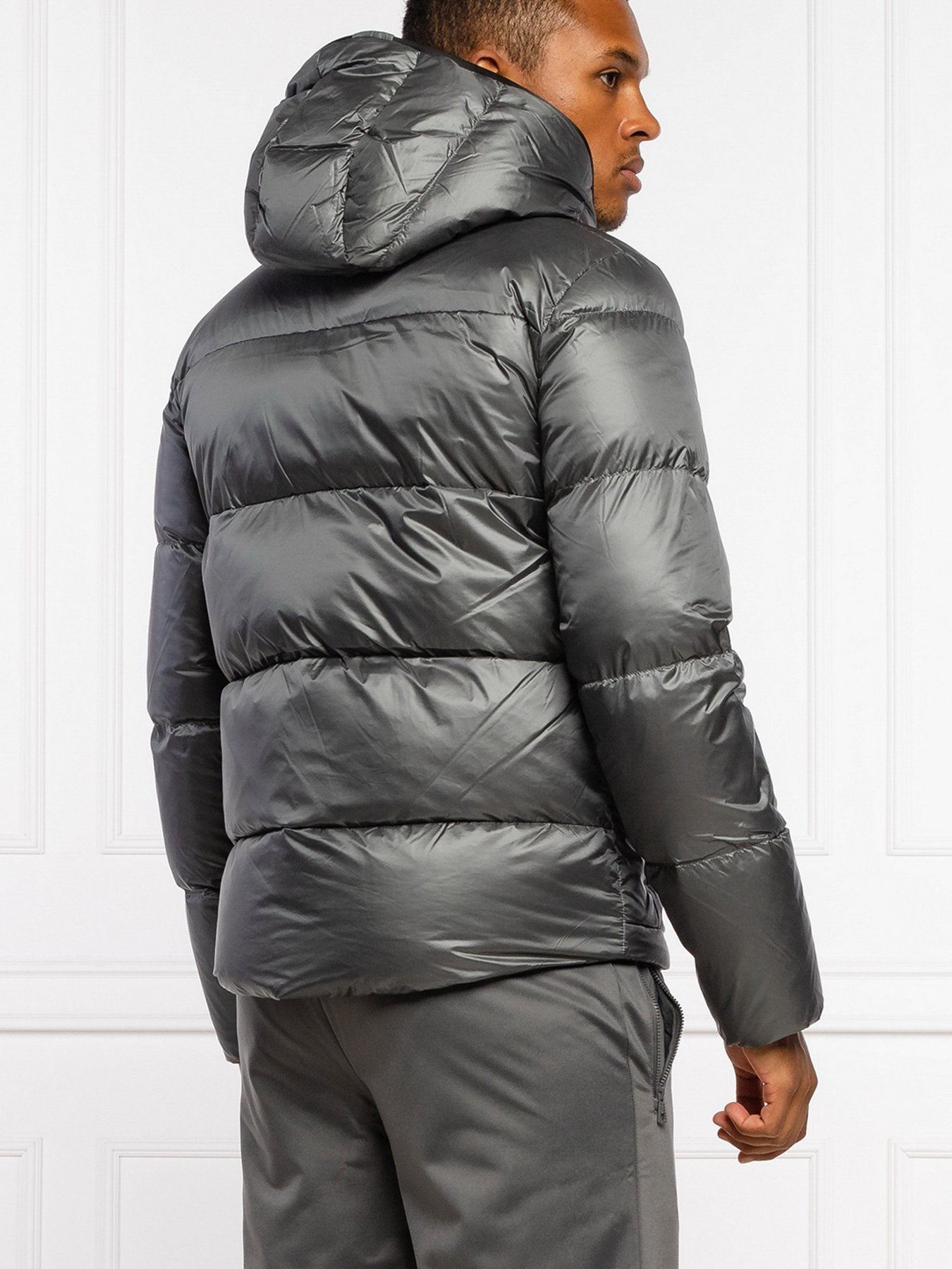 Пуховик EA7 модель 6KPB15-PN2MZ-1977 Фото