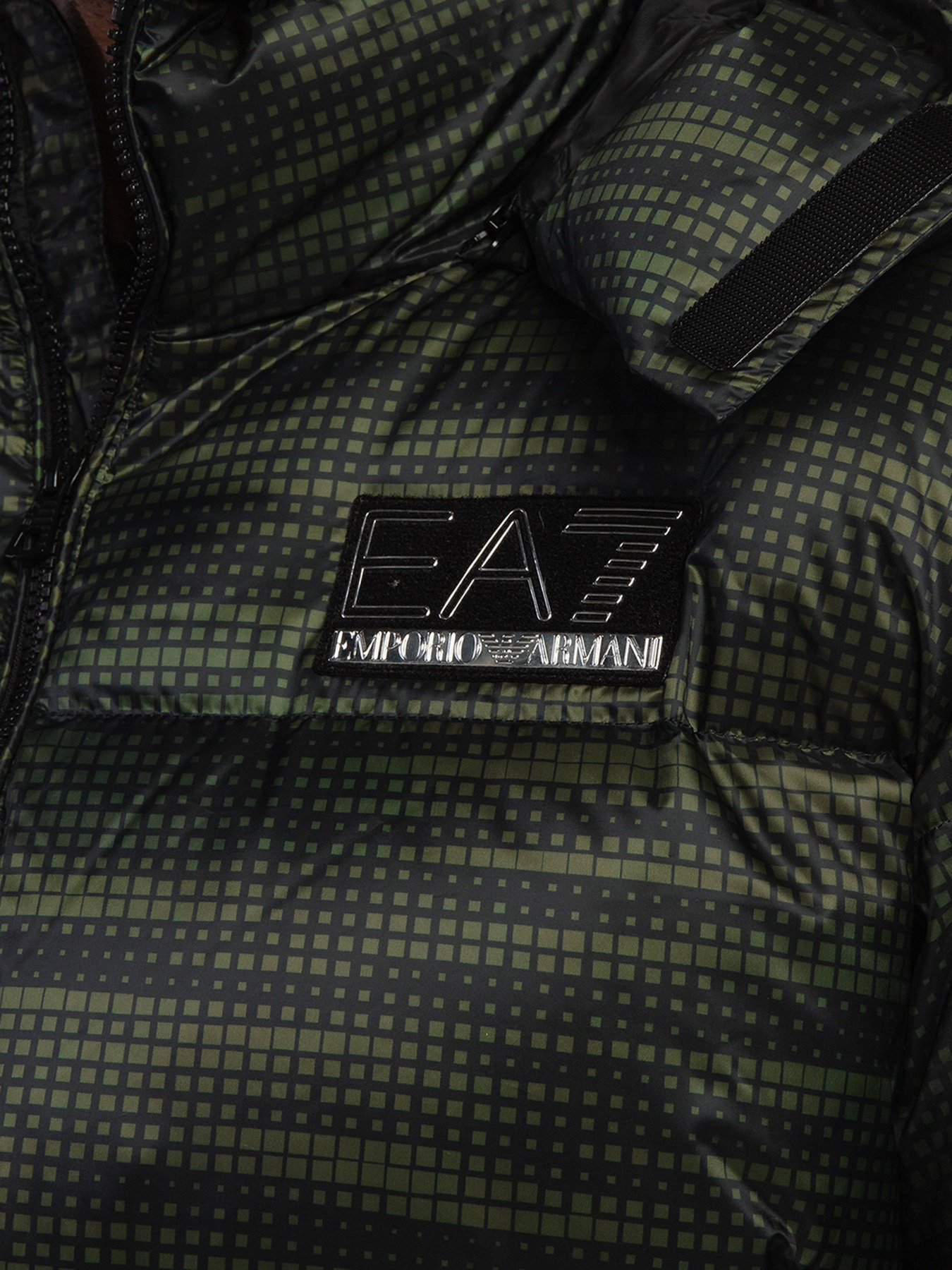 Пуховик EA7 модель 6KPB33-PN1MZ-2816 Фото