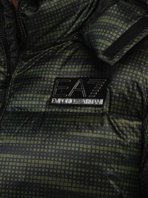 Пуховик EA7 модель 6KPB33-PN1MZ-2816 Фото