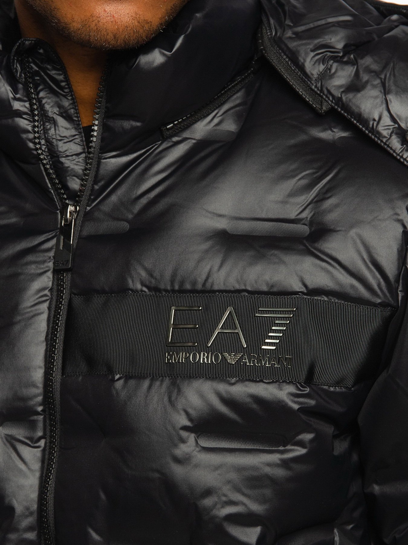 Пуховик EA7 модель 6KPB64-PN8MZ-1200 Пуховик EA7 модель 6KPB64-PN8MZ-1200 Фото