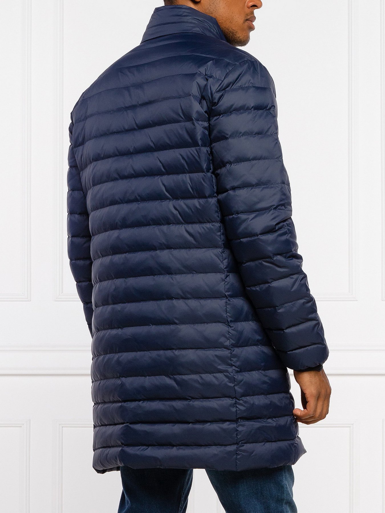 Пуховик EA7 модель 6KPK12-PNR4Z-1554 Фото