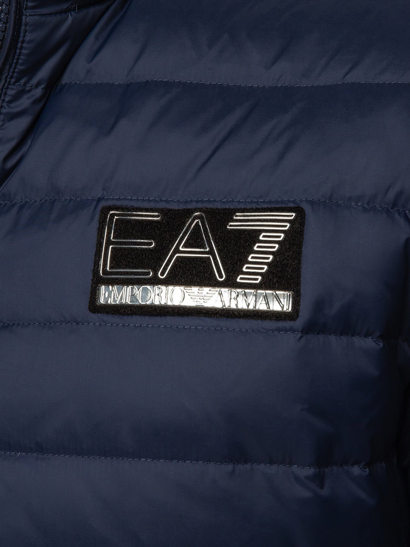 Пуховик EA7 модель 6KPK12-PNR4Z-1554 Пуховик EA7 модель 6KPK12-PNR4Z-1554 Фото