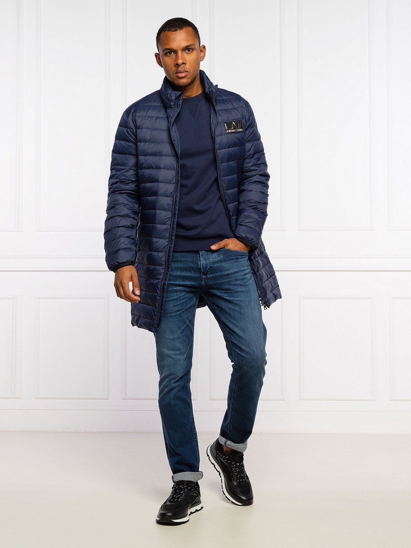 Пуховик EA7 модель 6KPK12-PNR4Z-1554 Пуховик EA7 модель 6KPK12-PNR4Z-1554 Фото