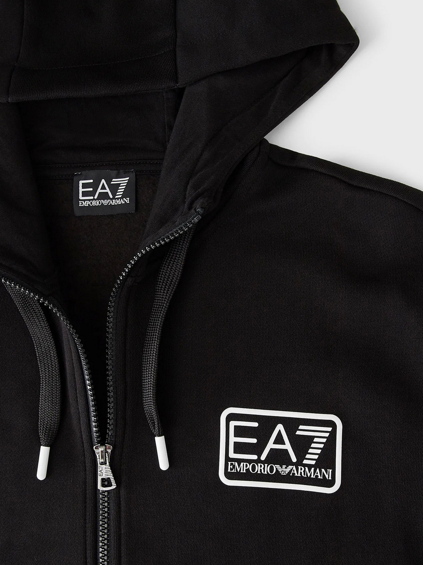 Спортивный костюм EA7 модель 6KPV68-PJ07Z-1200 Спортивный костюм EA7 модель 6KPV68-PJ07Z-1200 Фото