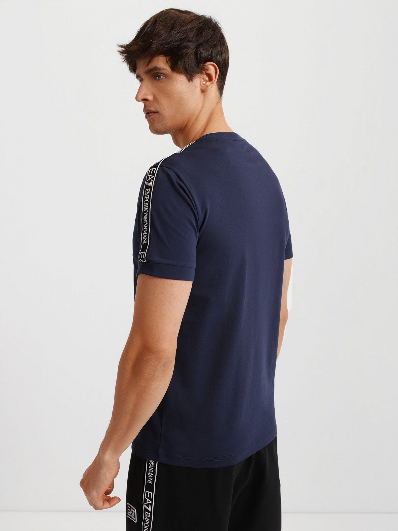 Футболка EA7 модель 3LPT18-PJ02Z-0554 Футболка EA7 модель 3LPT18-PJ02Z-0554 Фото