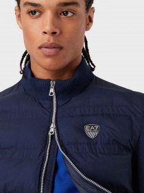 Демисезонная куртка EA7 модель 3LPB27-PN4UZ-1554 Демисезонная куртка EA7 модель 3LPB27-PN4UZ-1554 Фото