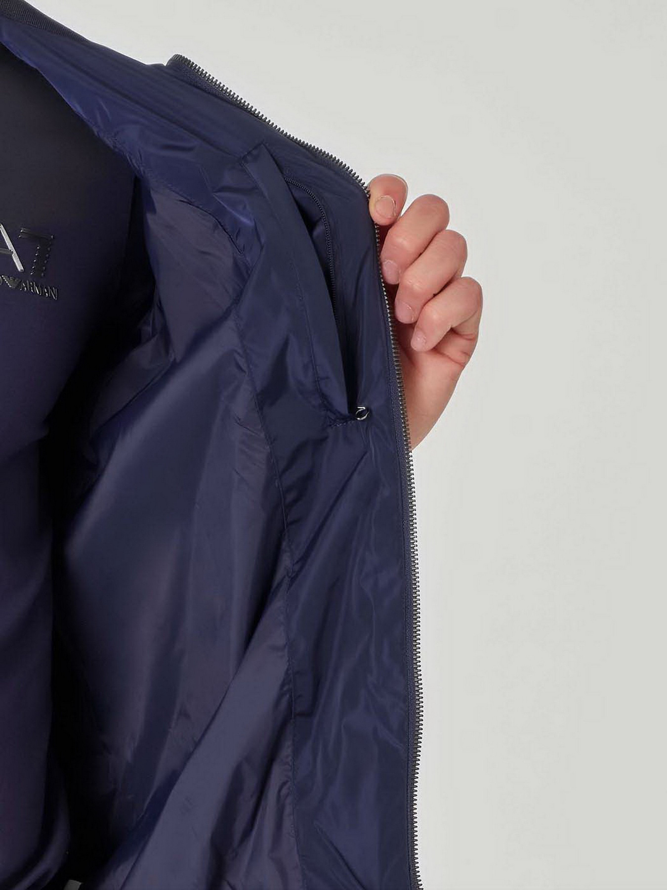 Демісезонна куртка EA7 модель 3LPB38-PNAGZ-1554 Фото