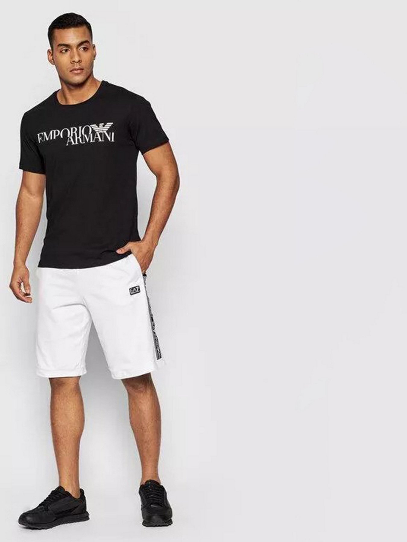 Шорты EA7 модель 3LPS61-PJ05Z-0100 Фото