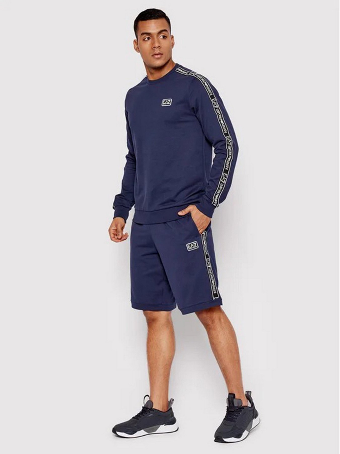 Повсякденні шорти EA7 модель 3LPS61-PJ05Z-0554 Фото