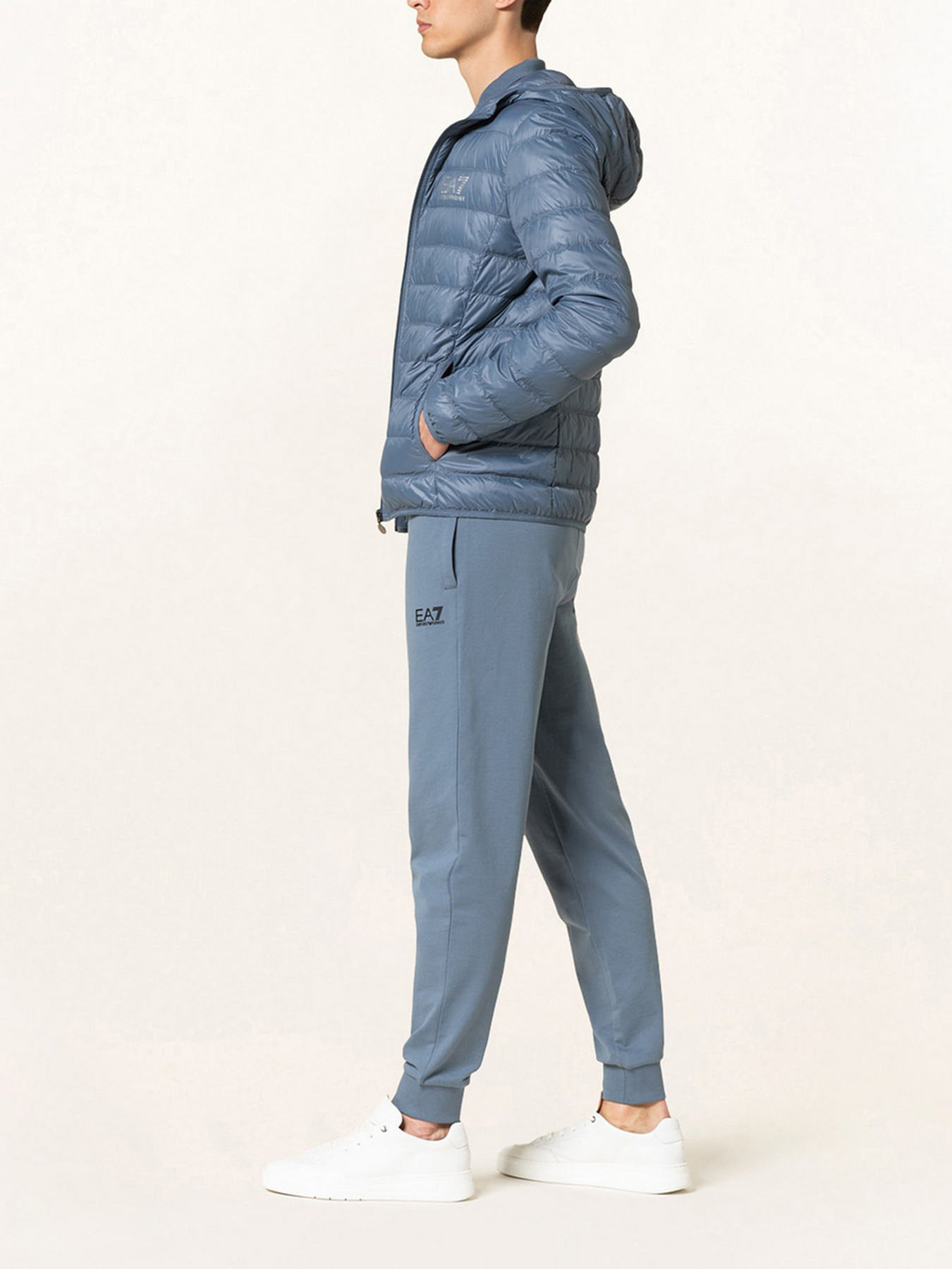 Пуховик EA7 модель 8NPB02-PN29Z-1537 Фото