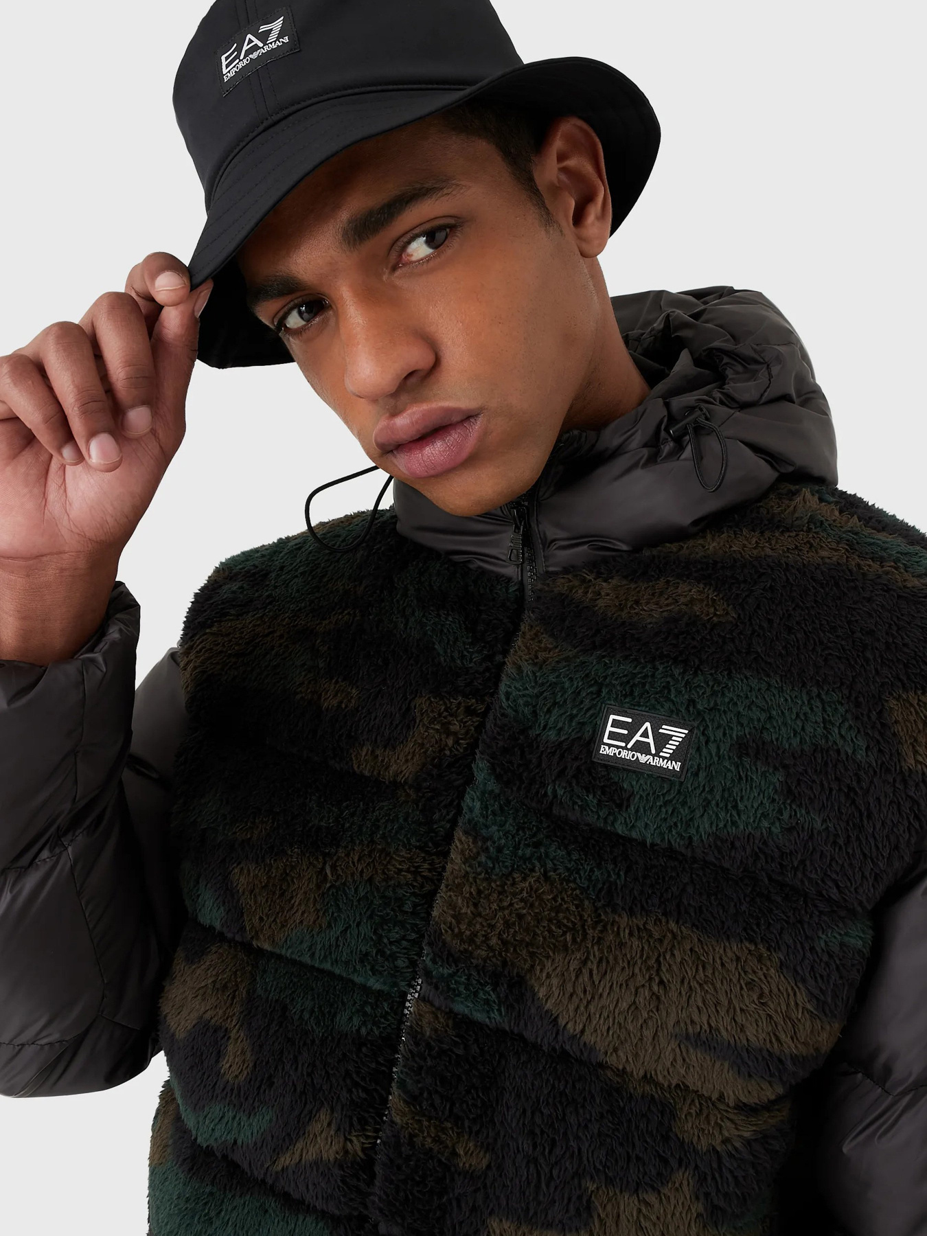 Зимняя куртка EA7 модель 6LPB47-PN5ZZ-2216 Фото