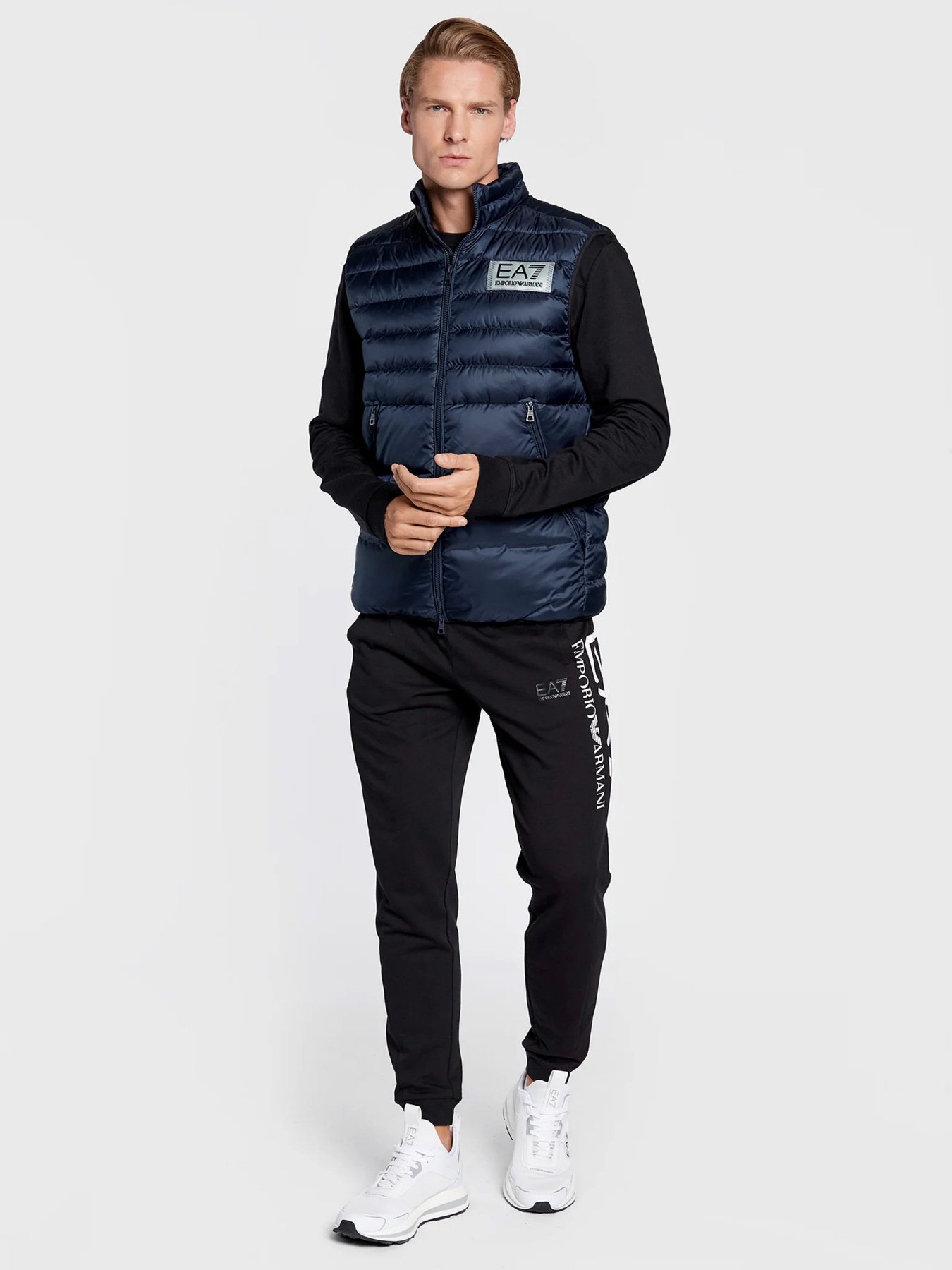 Утеплений жилет EA7 модель 6LPQ02-PN5ZZ-1554 Фото