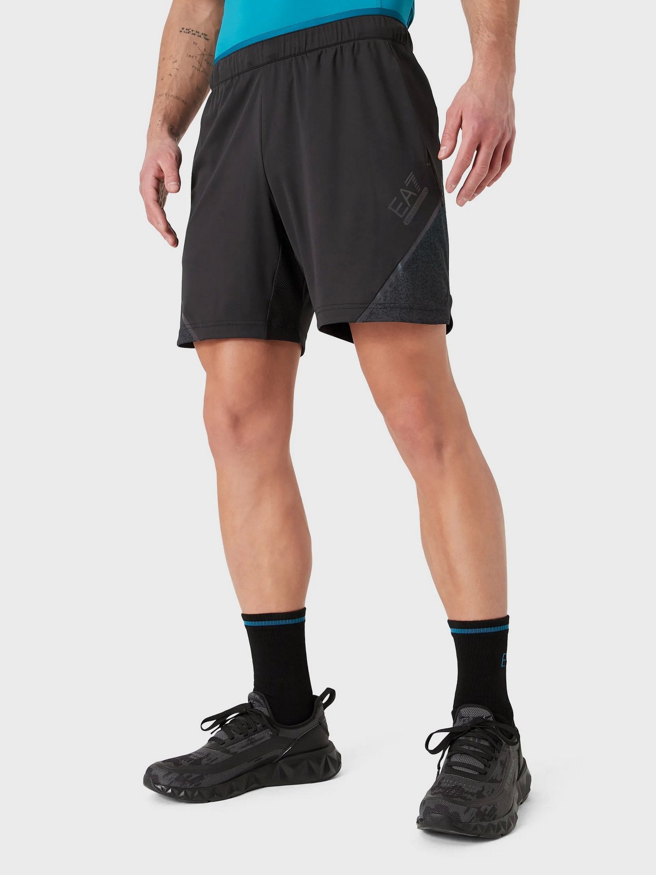 Спортивні шорти EA7 модель 6LPS04-PJCKZ-1200 Фото
