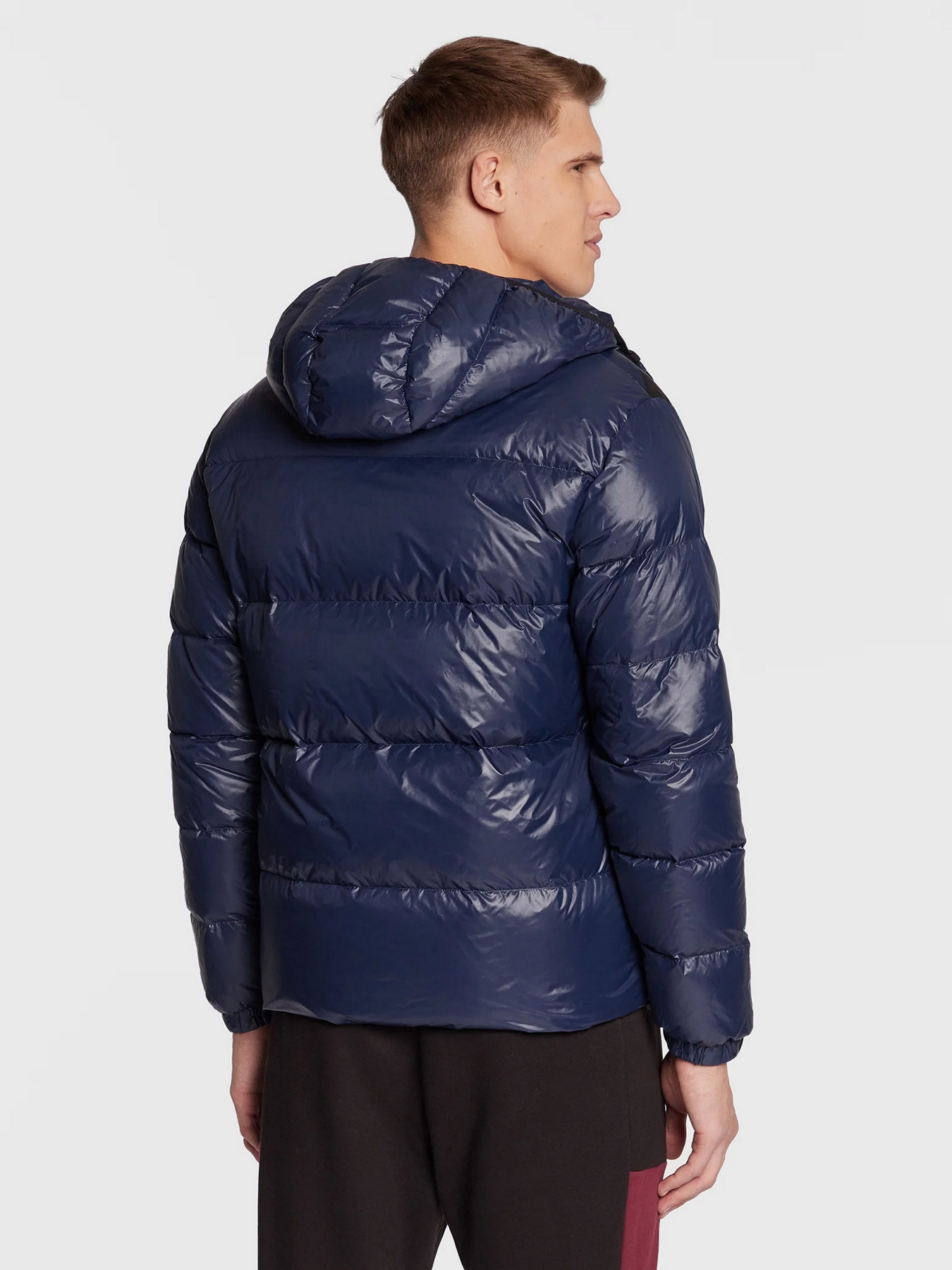 Пуховик EA7 модель 6LPB53-PNR4Z-1554 Пуховик EA7 модель 6LPB53-PNR4Z-1554 Фото