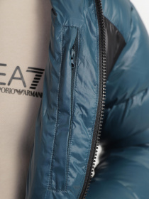 Пуховик EA7 модель 6LPB53-PNR4Z-1857 Пуховик EA7 модель 6LPB53-PNR4Z-1857 Фото