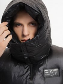 Жилет з утеплювачем EA7 модель 6LPQ03-PN2MZ-1200 Фото