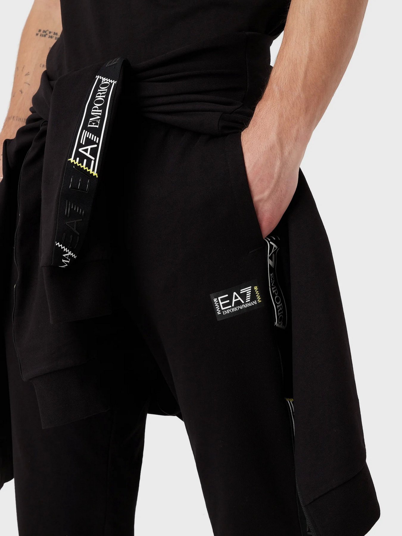 Спортивні штани EA7 Logo Series модель 3RPP58-PJ05Z-1200 Фото