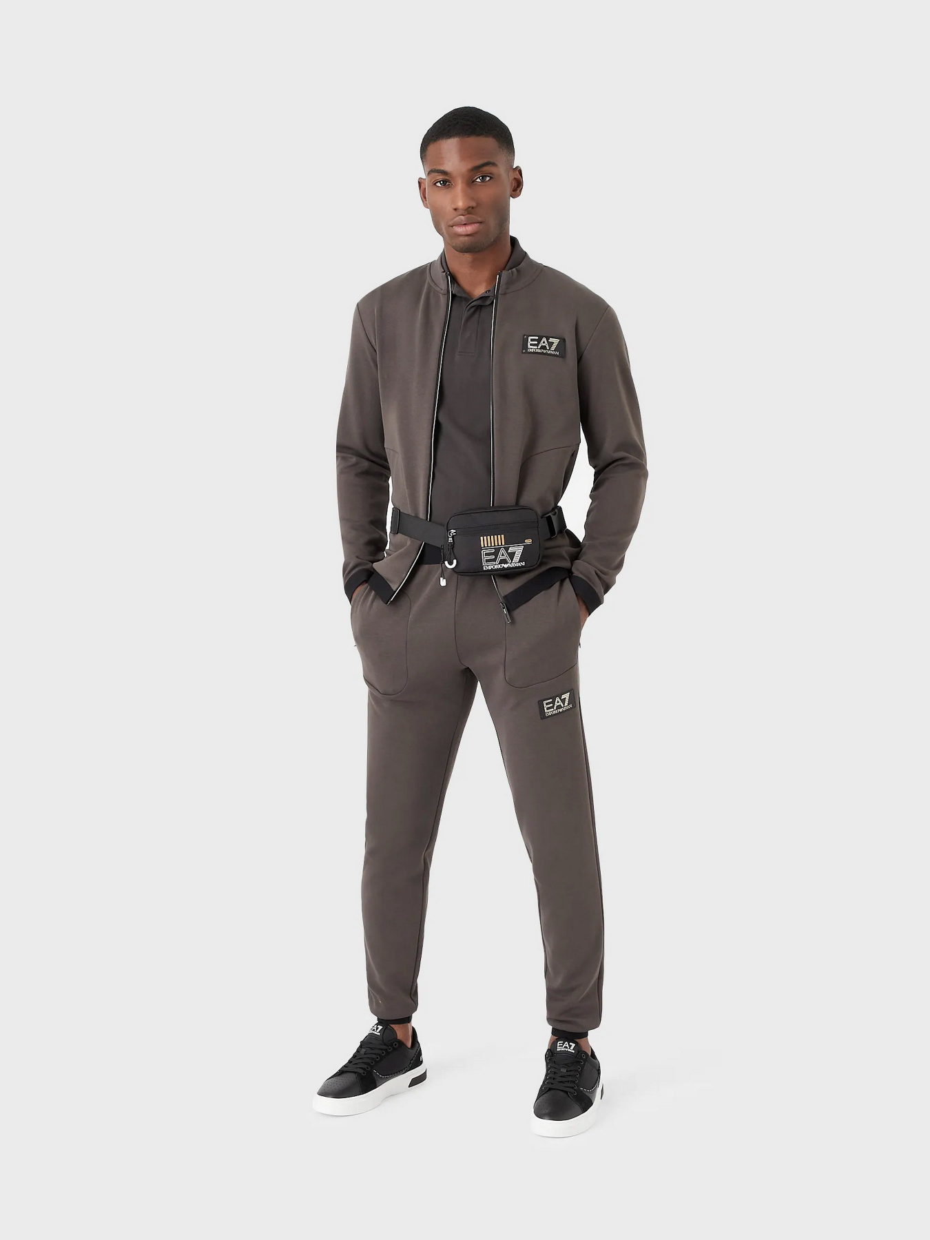Спортивні штани EA7 Gold Label модель 3RPP67-PJFAZ-1997 Спортивні штани EA7 Gold Label модель 3RPP67-PJFAZ-1997 Фото