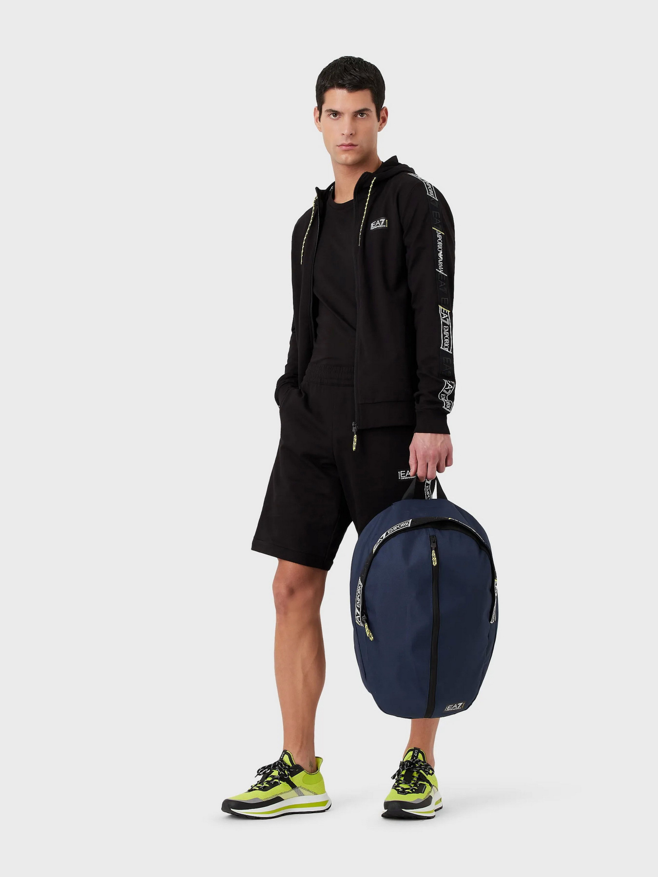 Шорты EA7 Logo Series модель 3RPS56-PJ05Z-1200 Фото